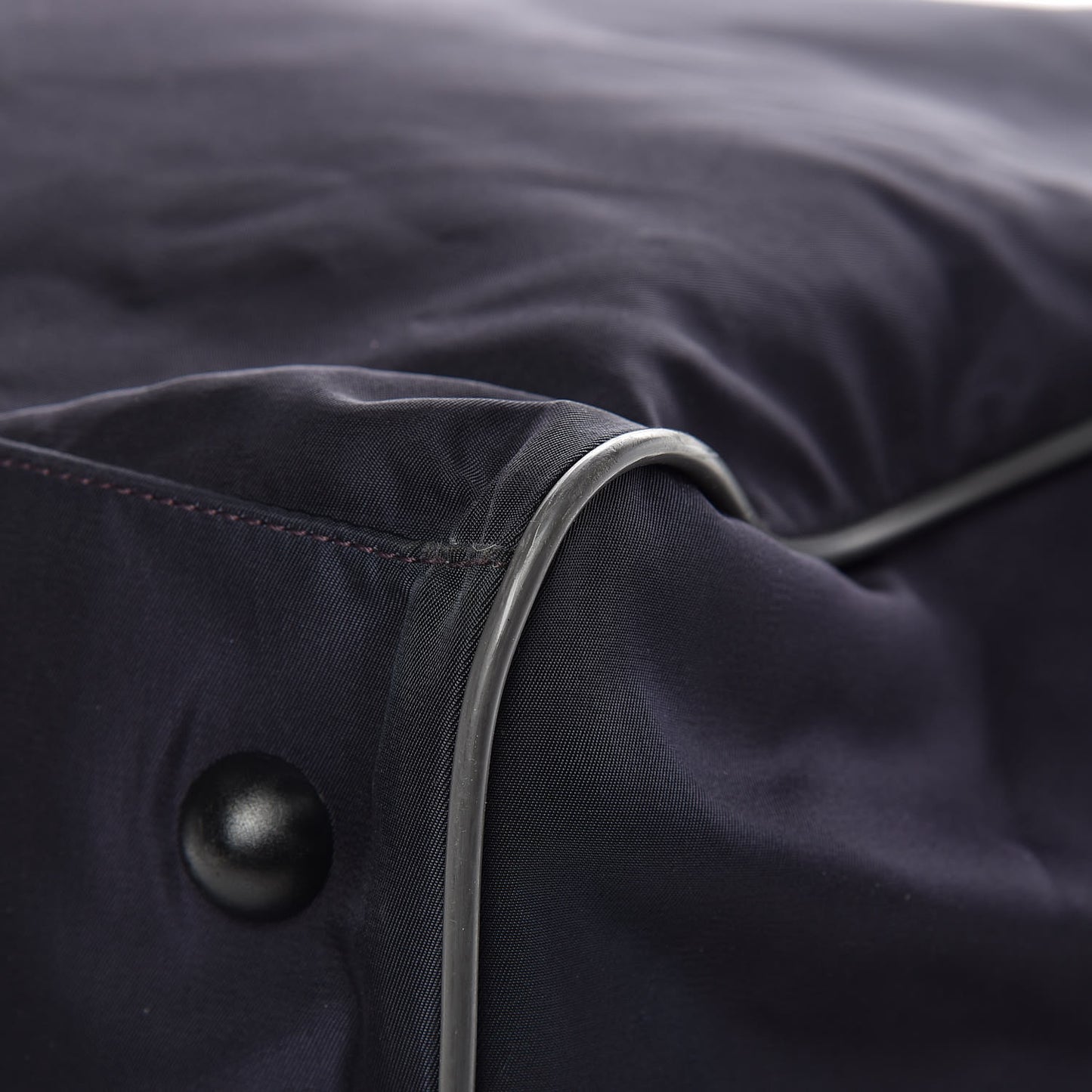 Tessuto Nylon Duffle Prugna