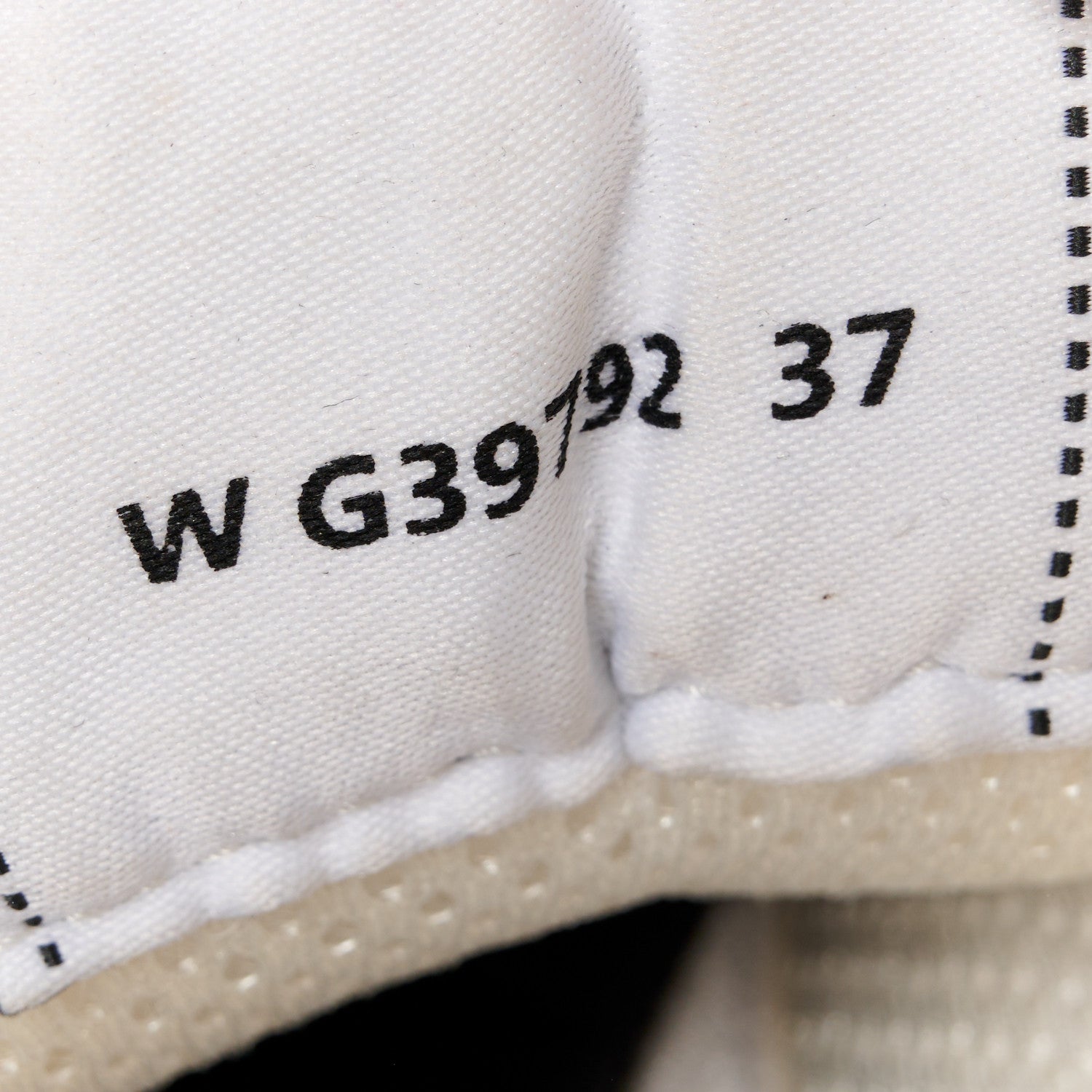 Chanel Fabric Laminated Calfskin Stretch CC Womens Sneakers 37 White Silver 9 of 9