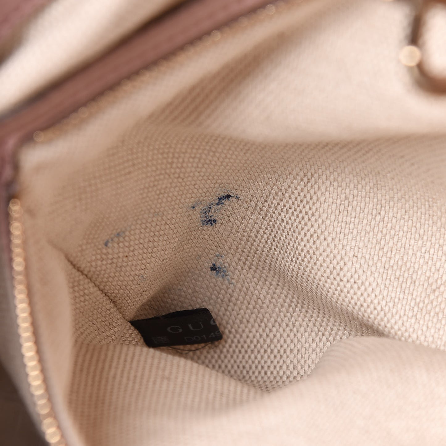 Pebbled Calfskin Medium Soho Chain Shoulder Bag Dark Cipria