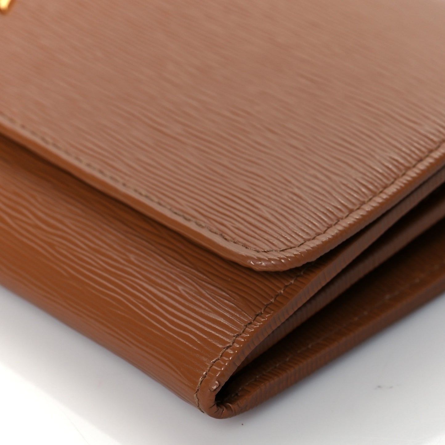 Vitello Move Chain Wallet Caramel