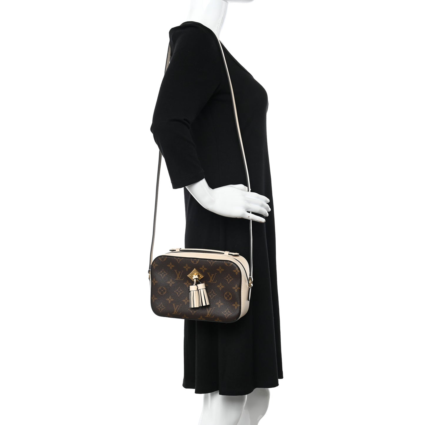 Monogram Saintonge Creme