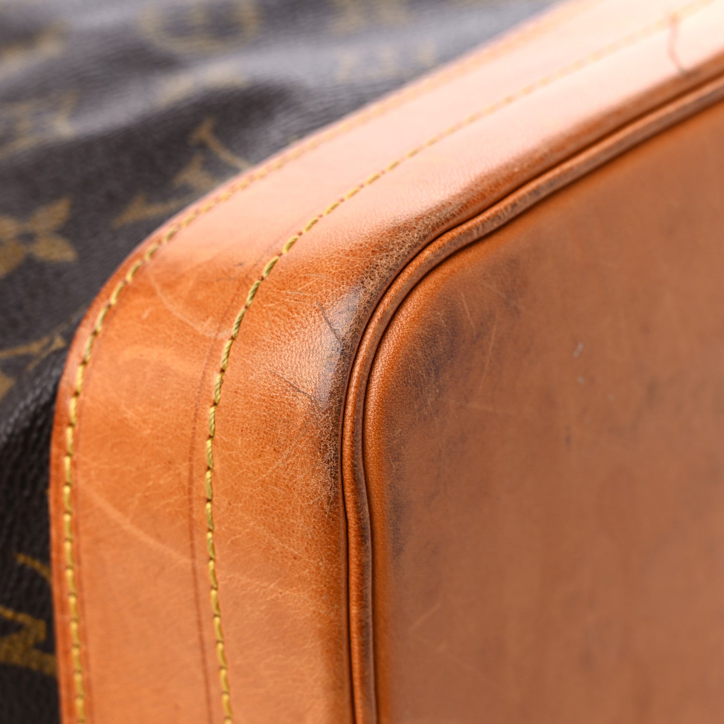 Monogram Noe
