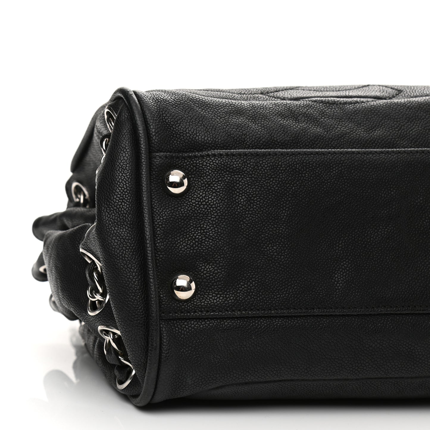 Caviar Diagonal Ligne Tote Black