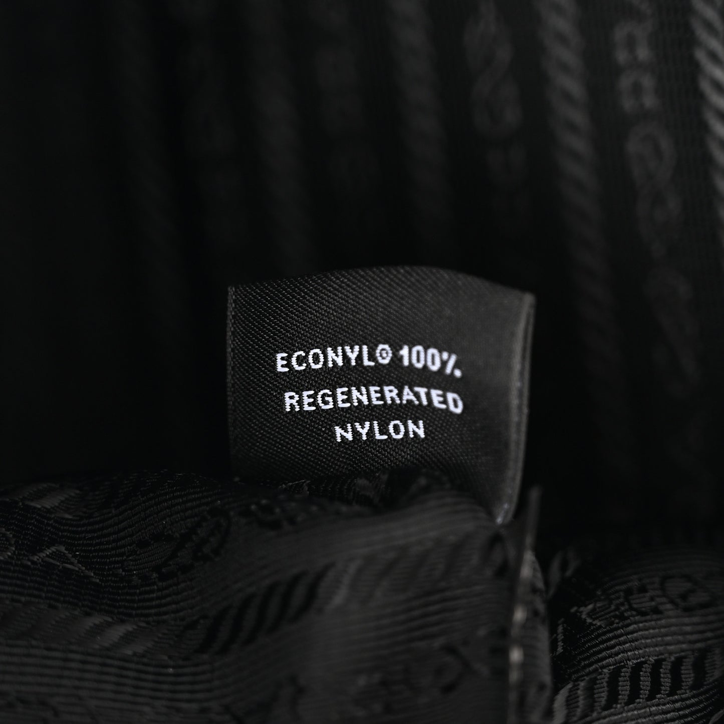 Tessuto Nylon Saffiano Pochette Black