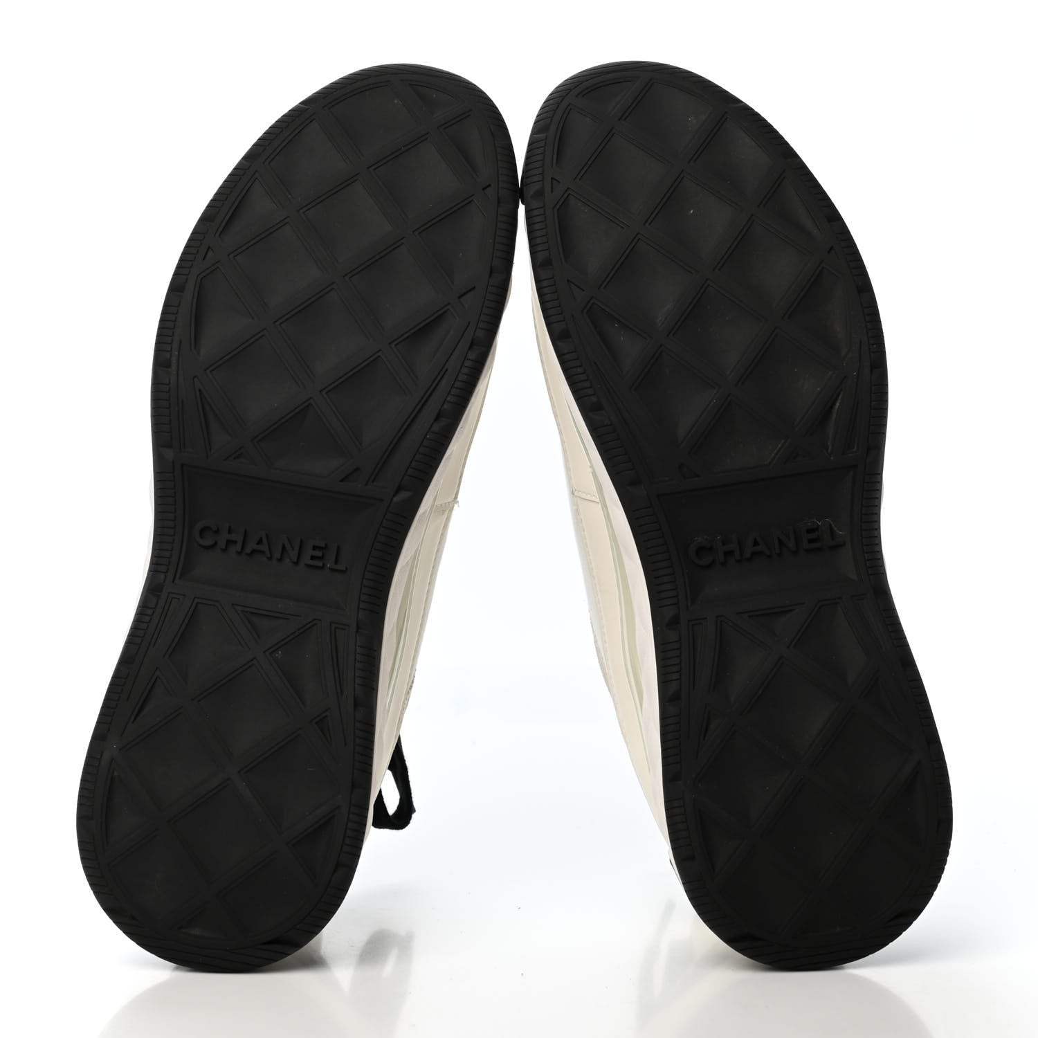 Chanel Velvet Calfskin Mixed Fibers CC Sneakers 40 Ivory Black 4 of 4