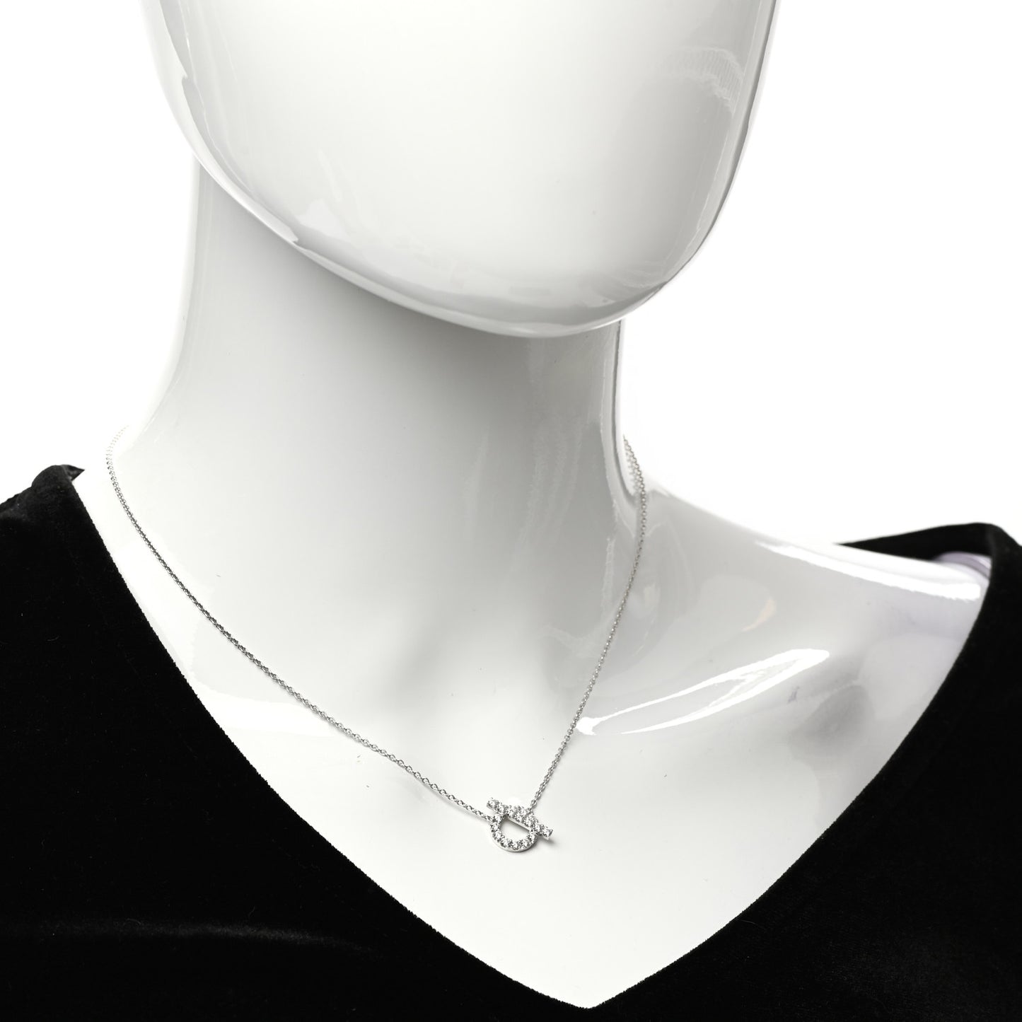 18K White Gold Diamond Finesse Pendant Necklace