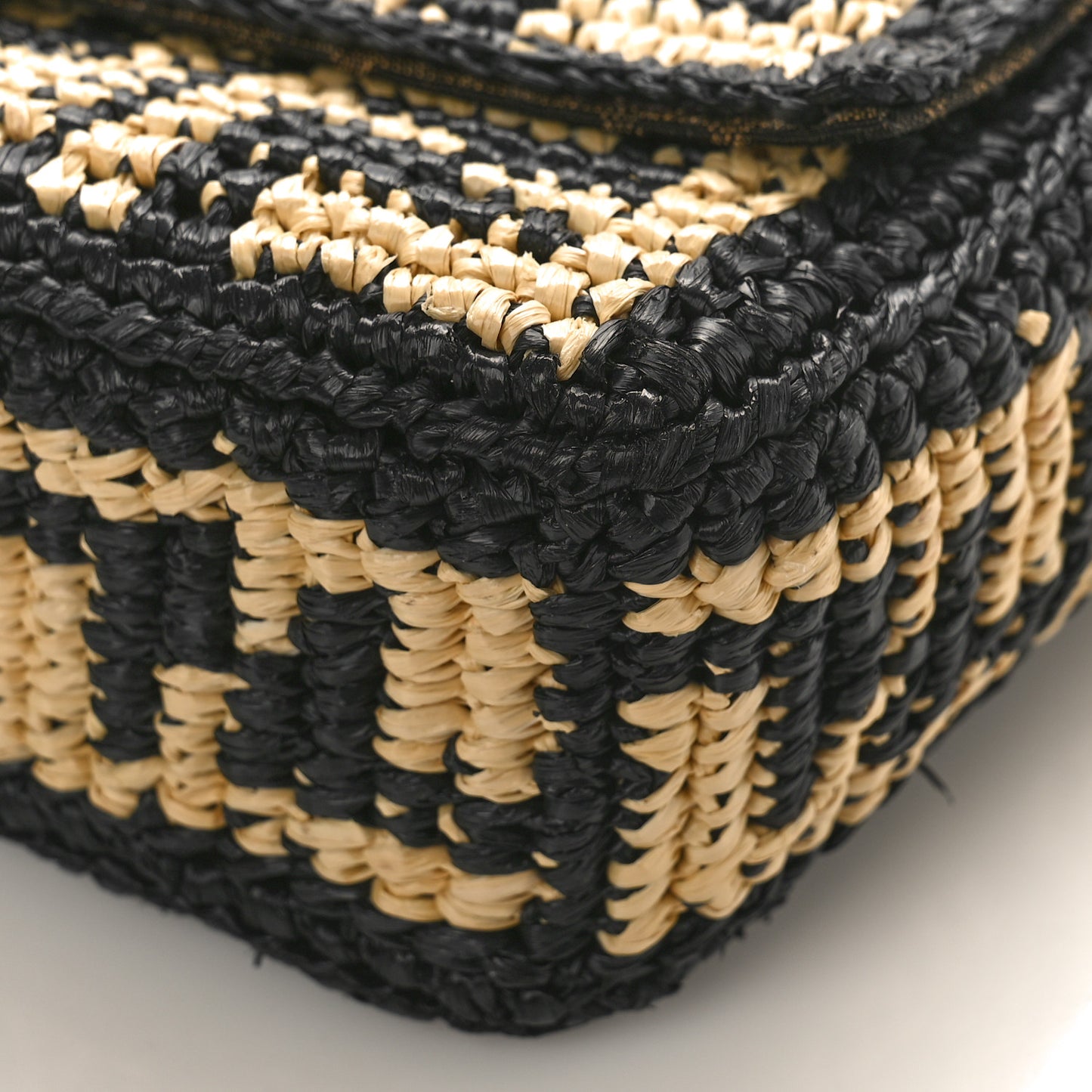 Raffia Vitello Grace FF Crochet Baguette Natural Black