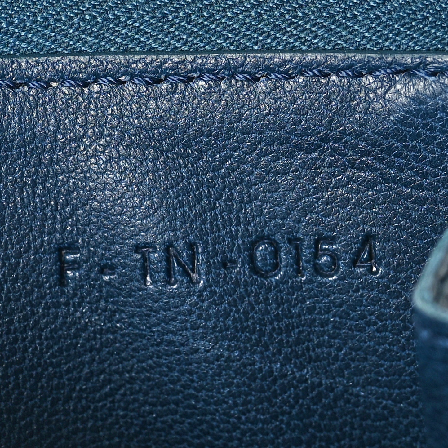 Drummed Calfskin Medium Half Zip Multifunction Wallet Coin Purse Blue