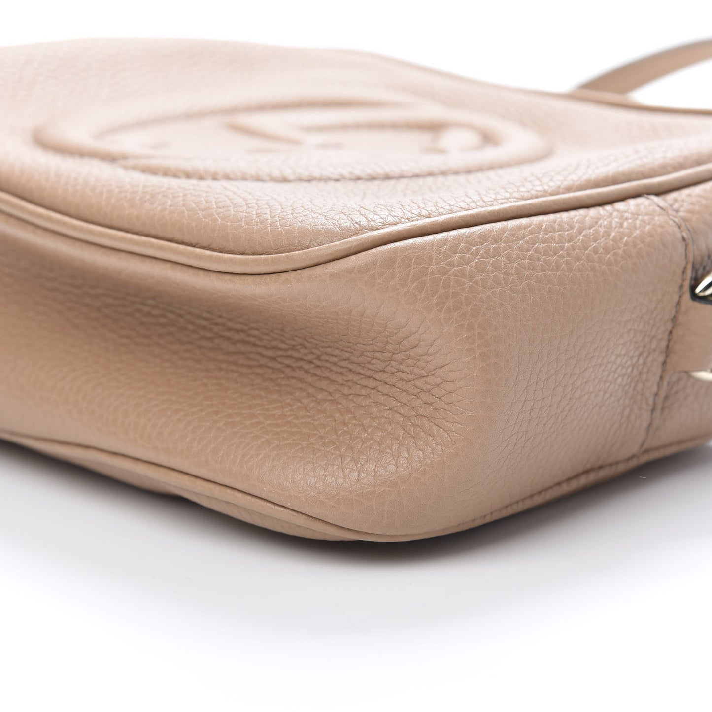 Pebbled Calfskin Small Soho Disco Bag Camelia