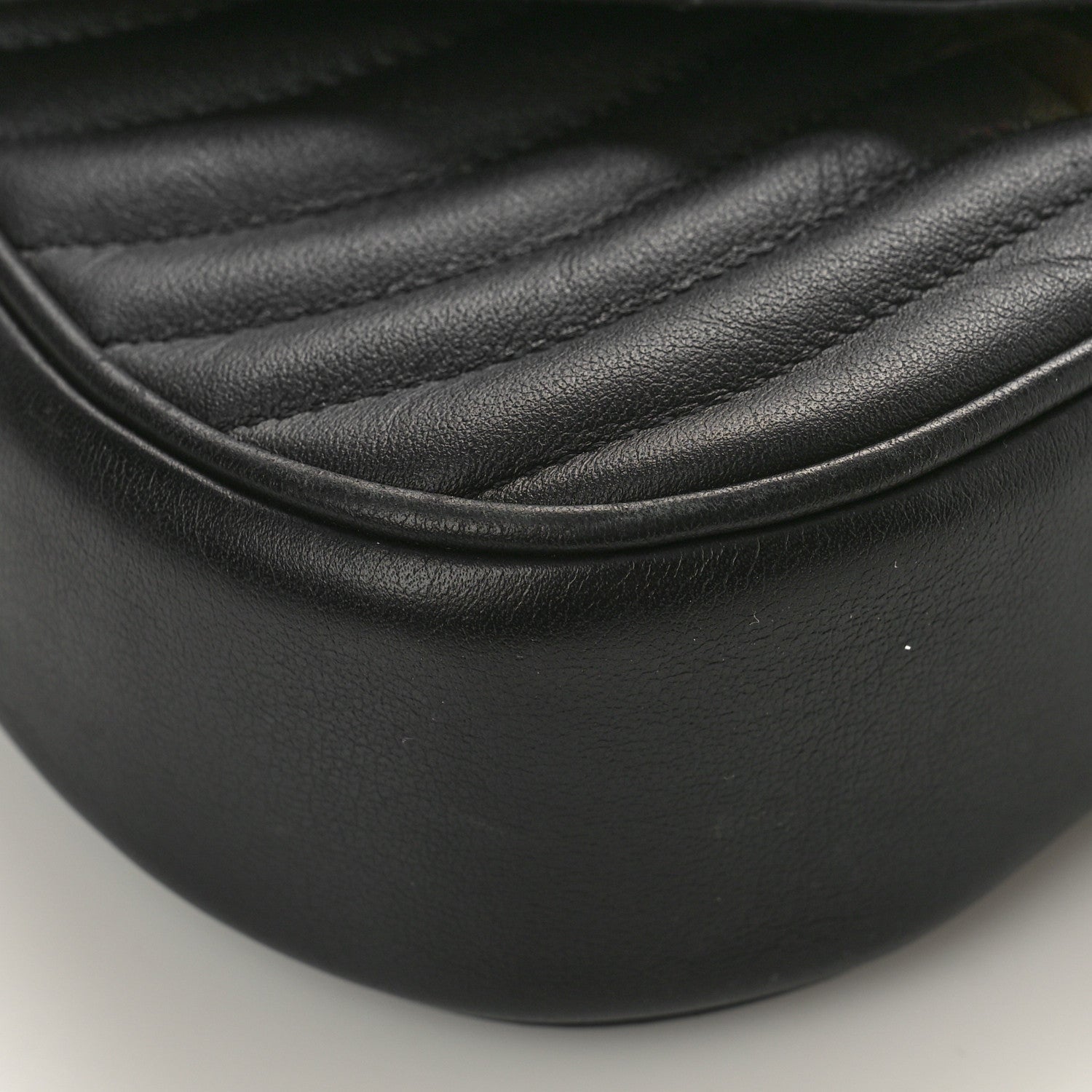 Louis Vuitton Calfskin New Wave Chain MM Black 7 of 9