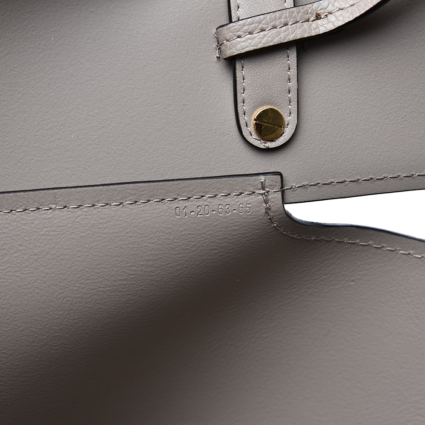 Smooth Grained Calfskin Medium Aby Tote Motty Grey