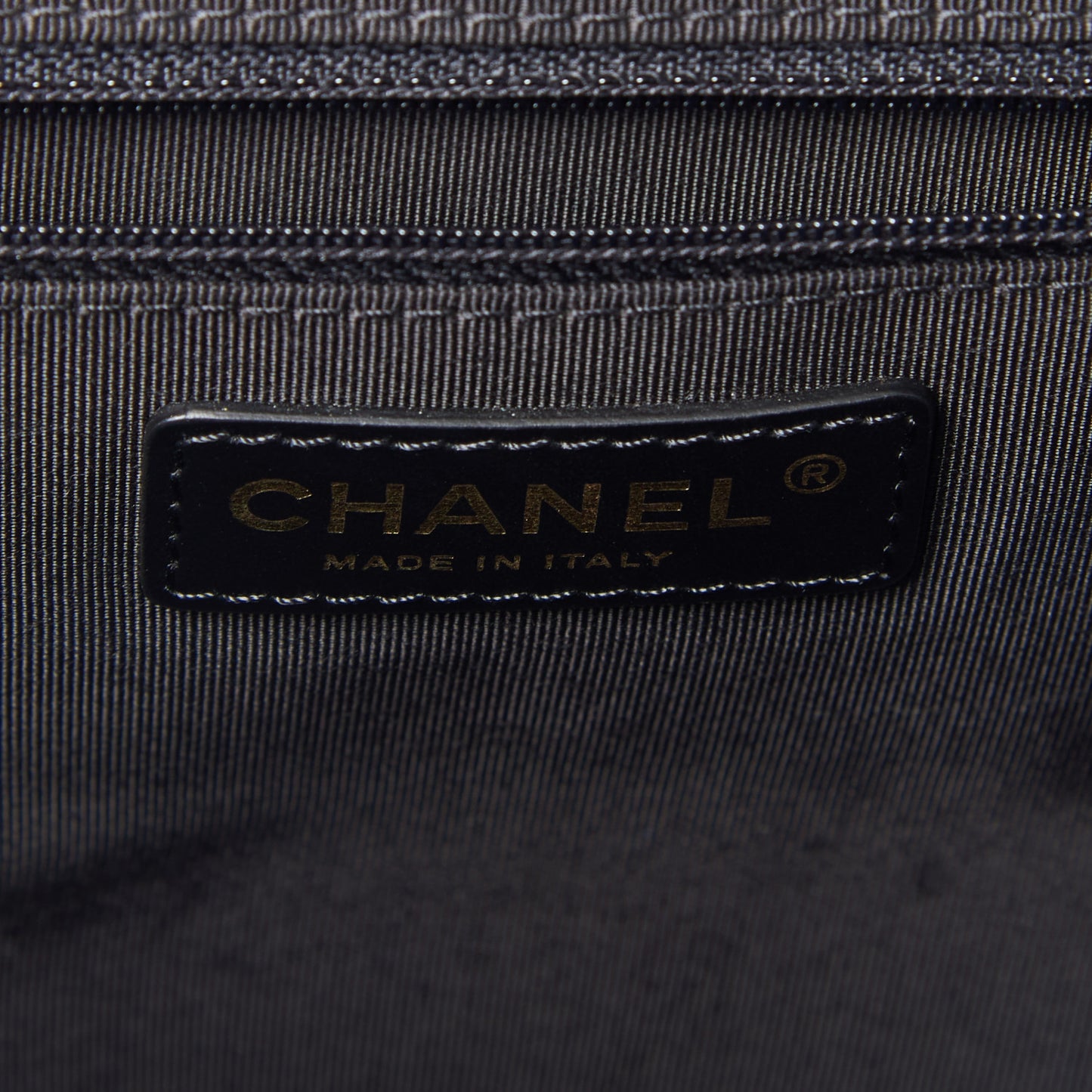 Bullskin Stitched Medium Shopping Bag Black