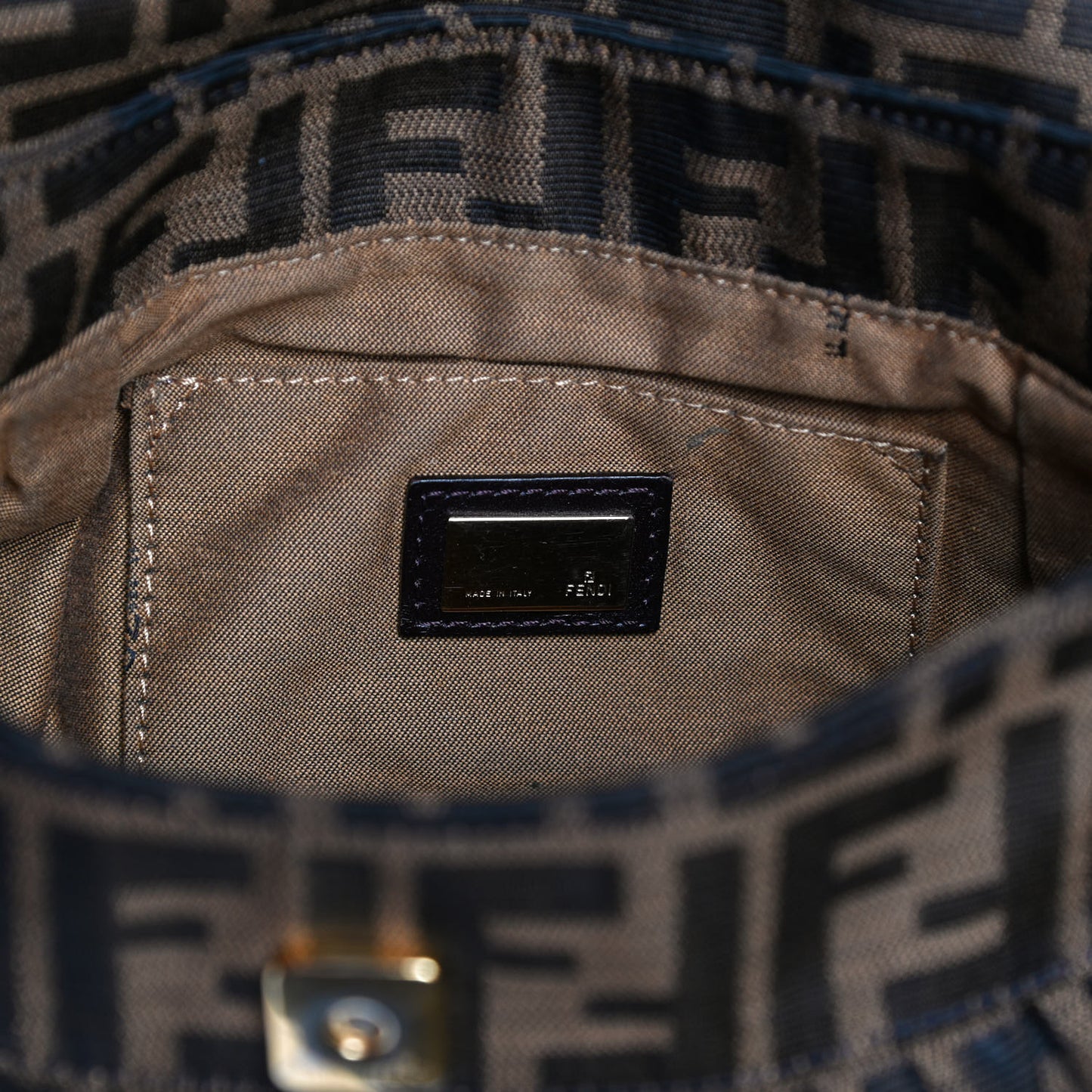 Zucca Small Chef Shoulder Bag Tobacco