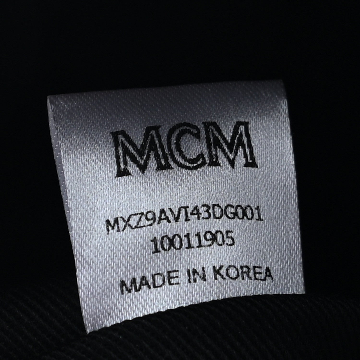 MCM Gradation Visetos Zip Pouch Black Gold 7 of 7