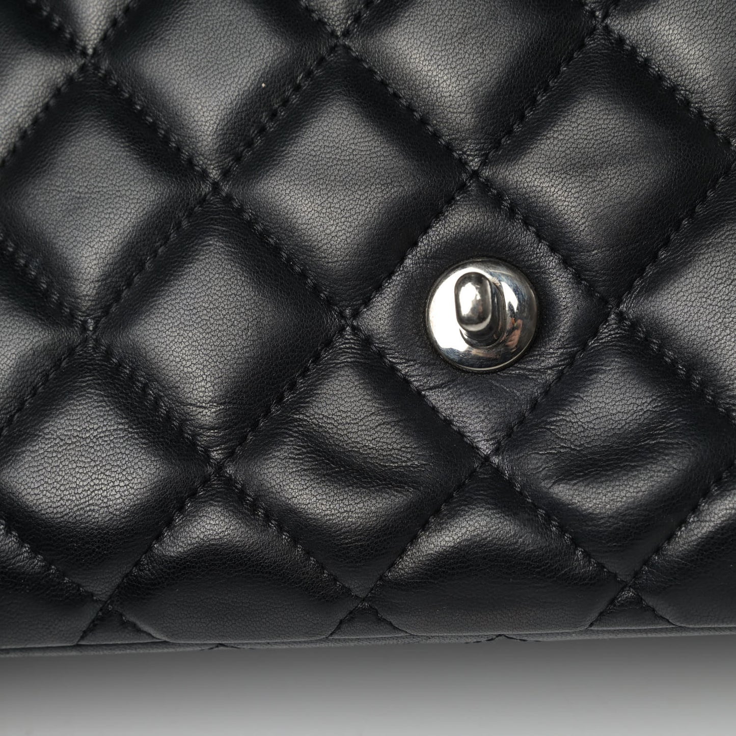 Lambskin Quilted Jumbo Single Flap Black