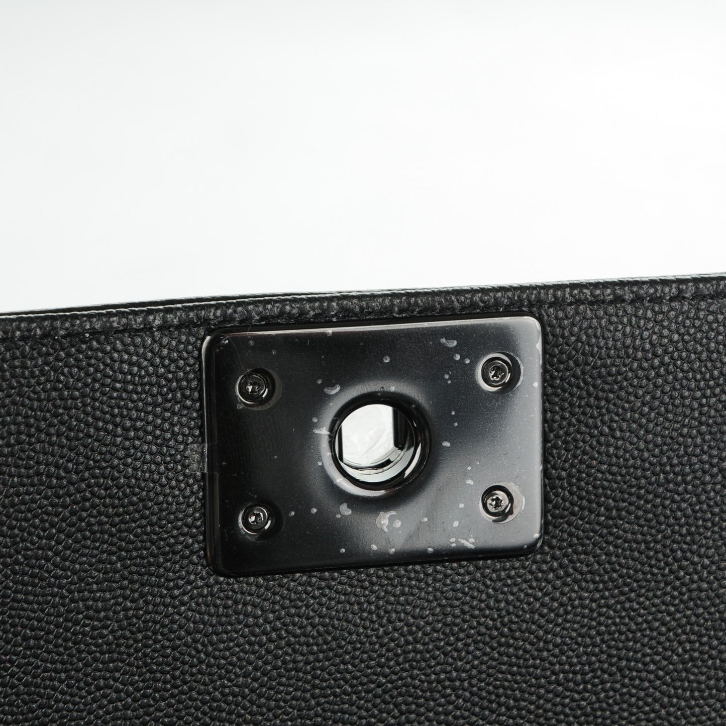 Caviar Quilted Medium Boy Flap So Black