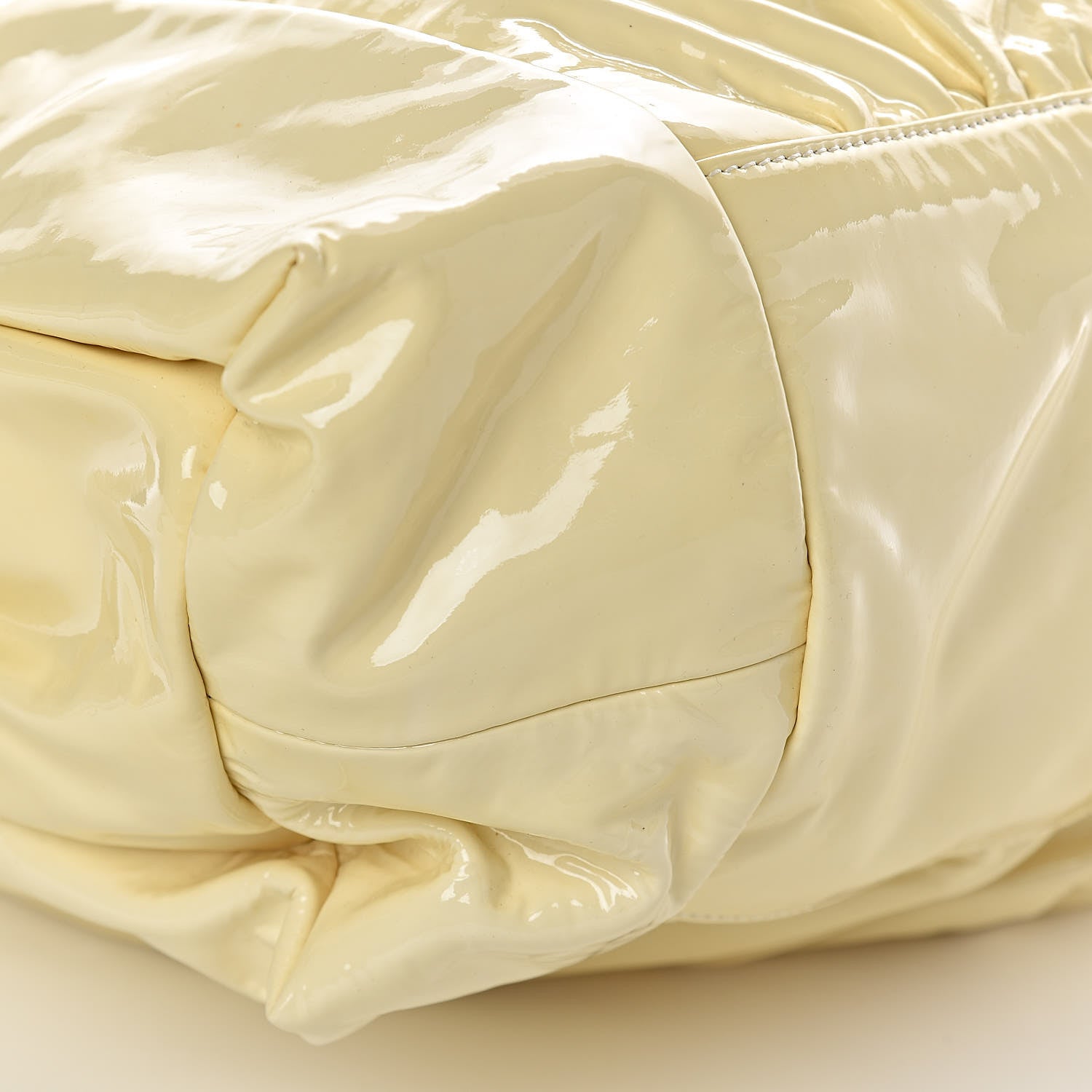 Gucci Patent Large Hysteria Ivory 11 of 13