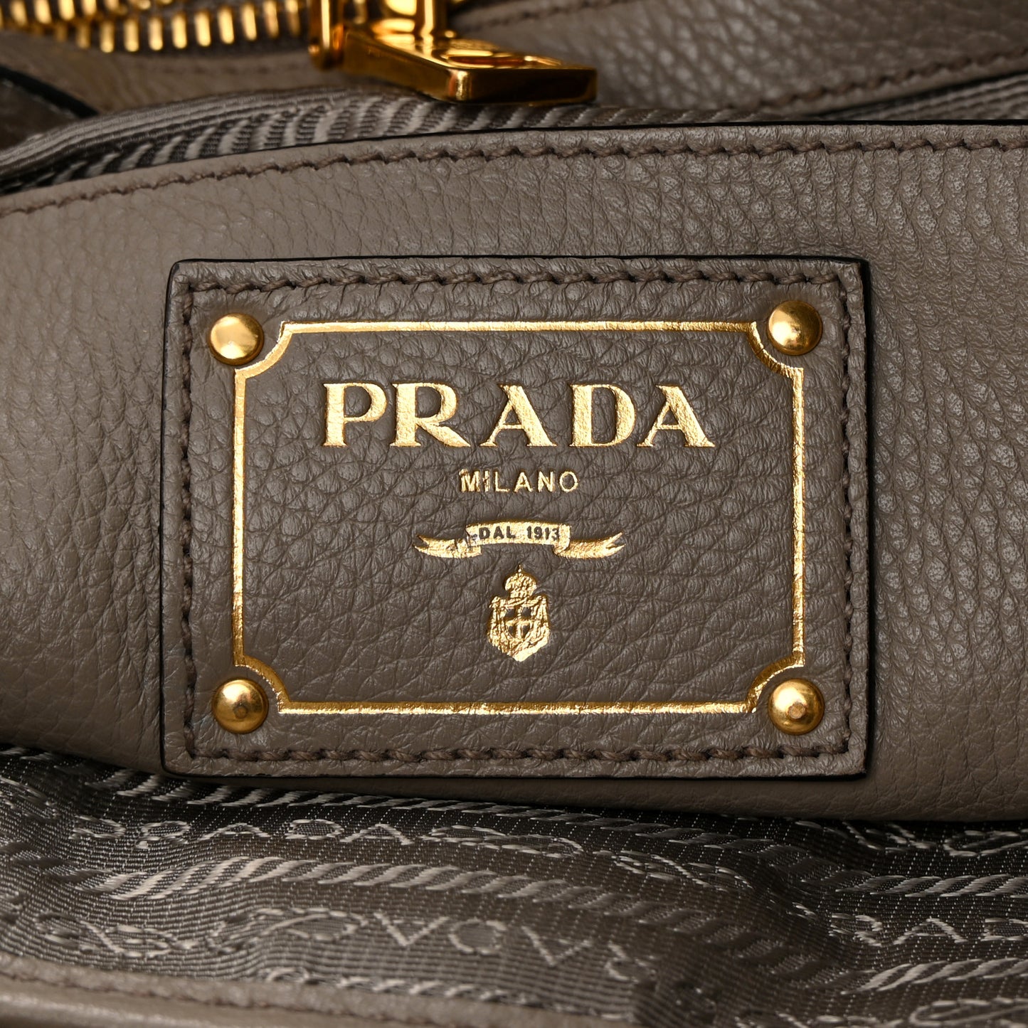 Vitello Phenix Tote Argilla