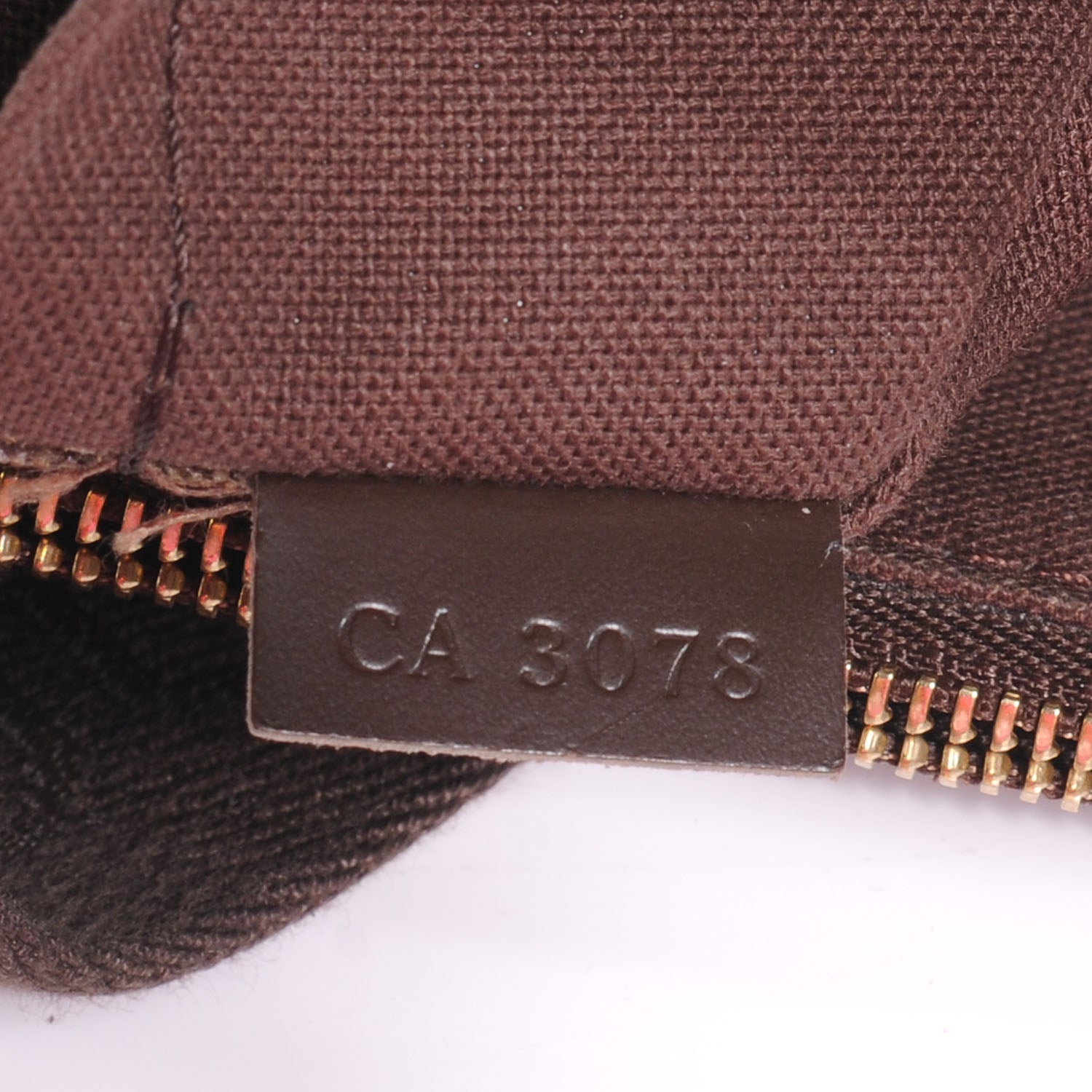 Louis Vuitton Damier Beaubourg Bag 8 of 8