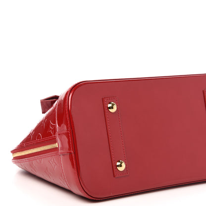 Louis Vuitton Vernis Alma MM Pomme D'Amour 6 of 10