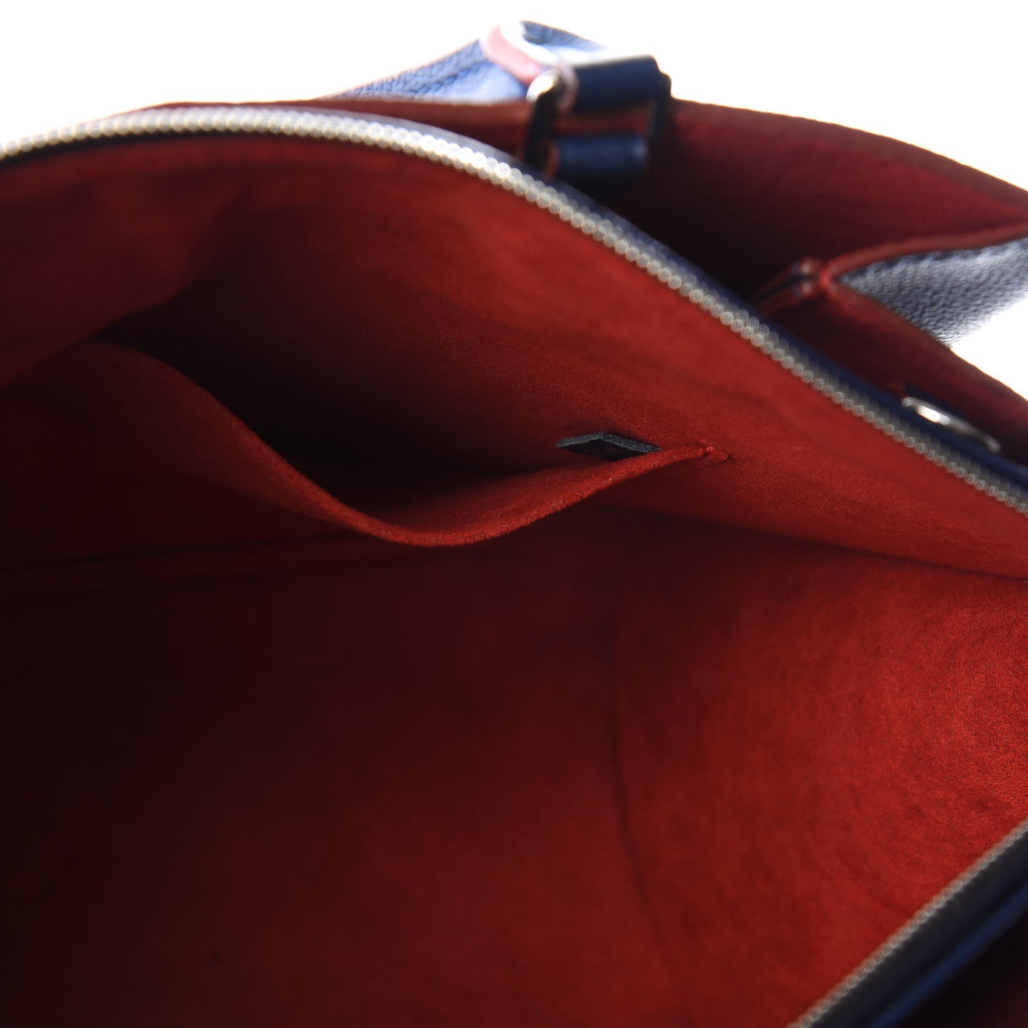 Calfskin Lockmeto Marine Rouge