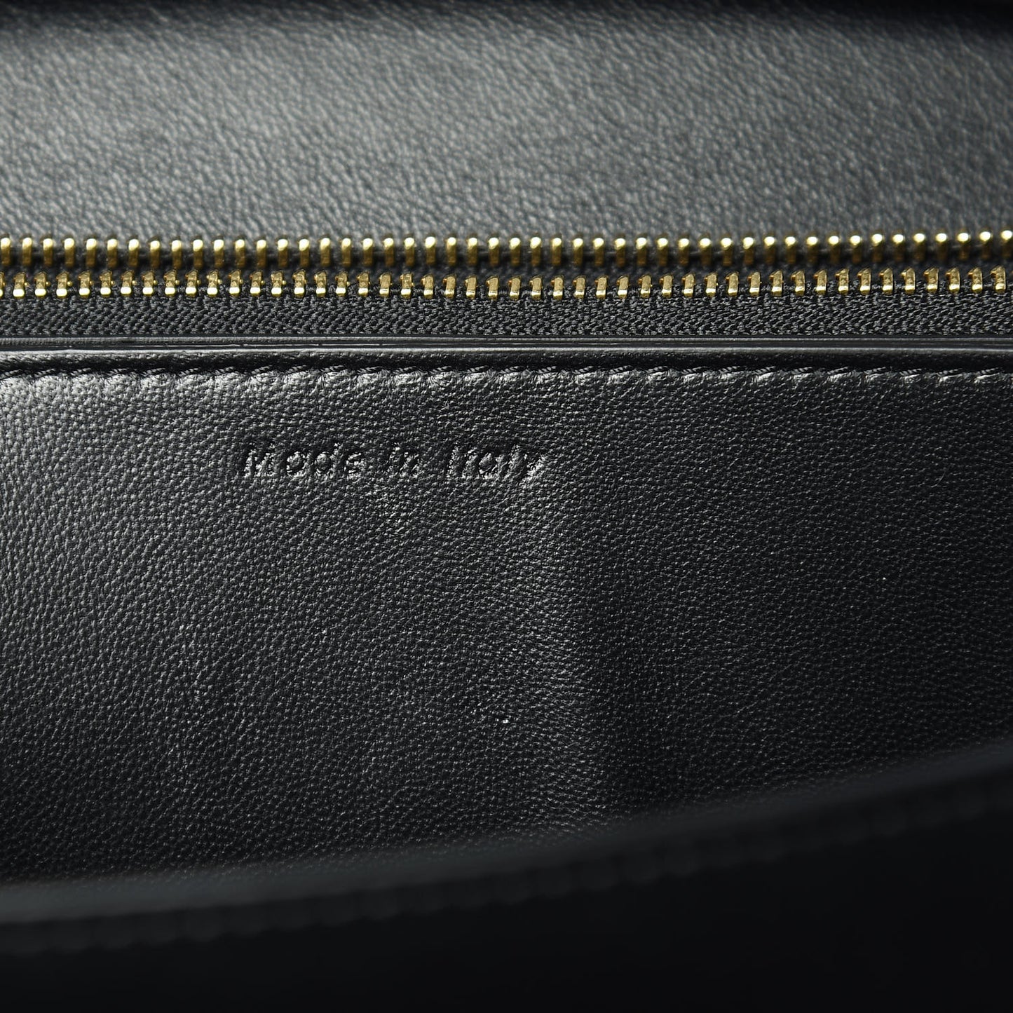 Box Calfskin Medium Classic Box Flap Bag Black
