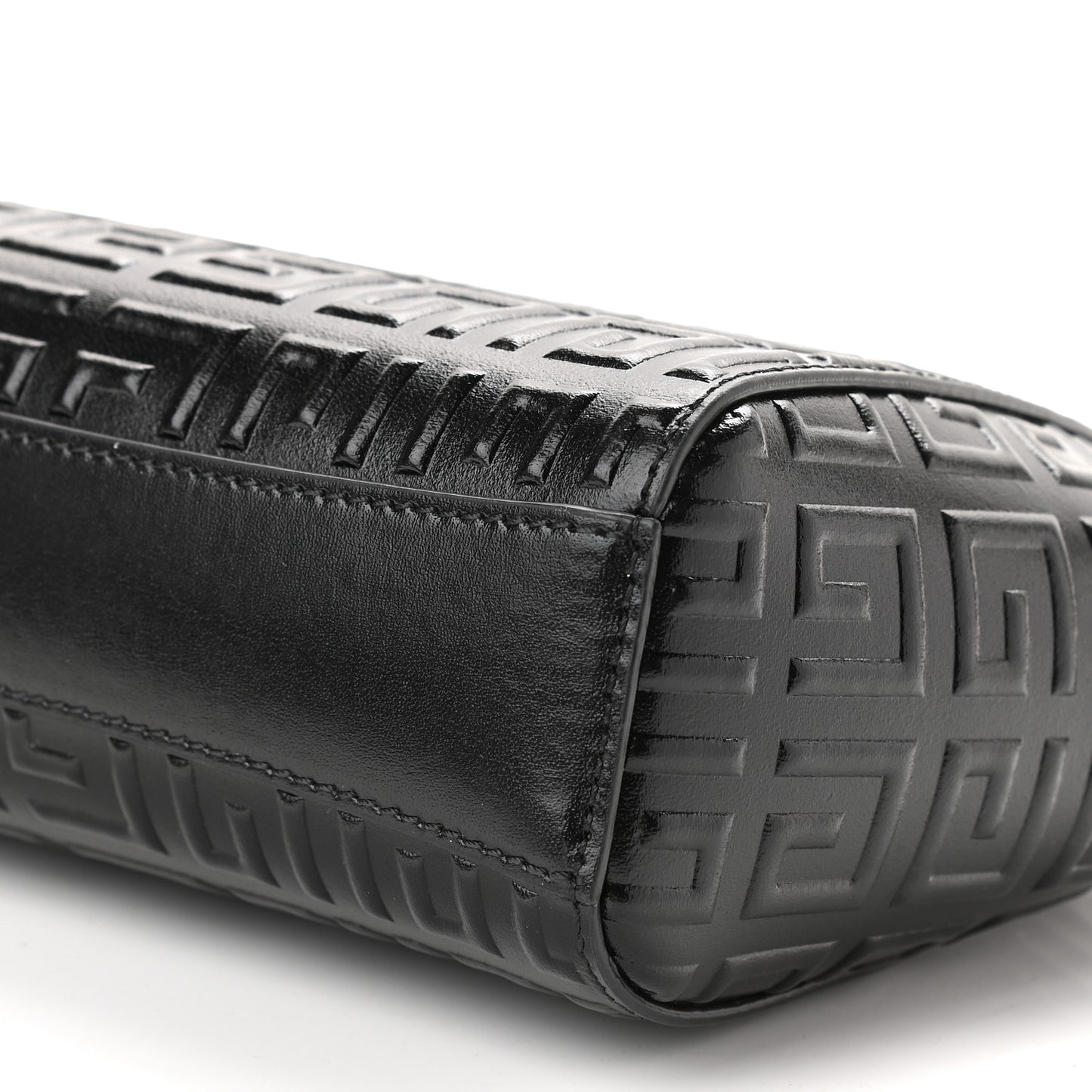 Calfskin Logo Embossed XS Antigona 4G Black