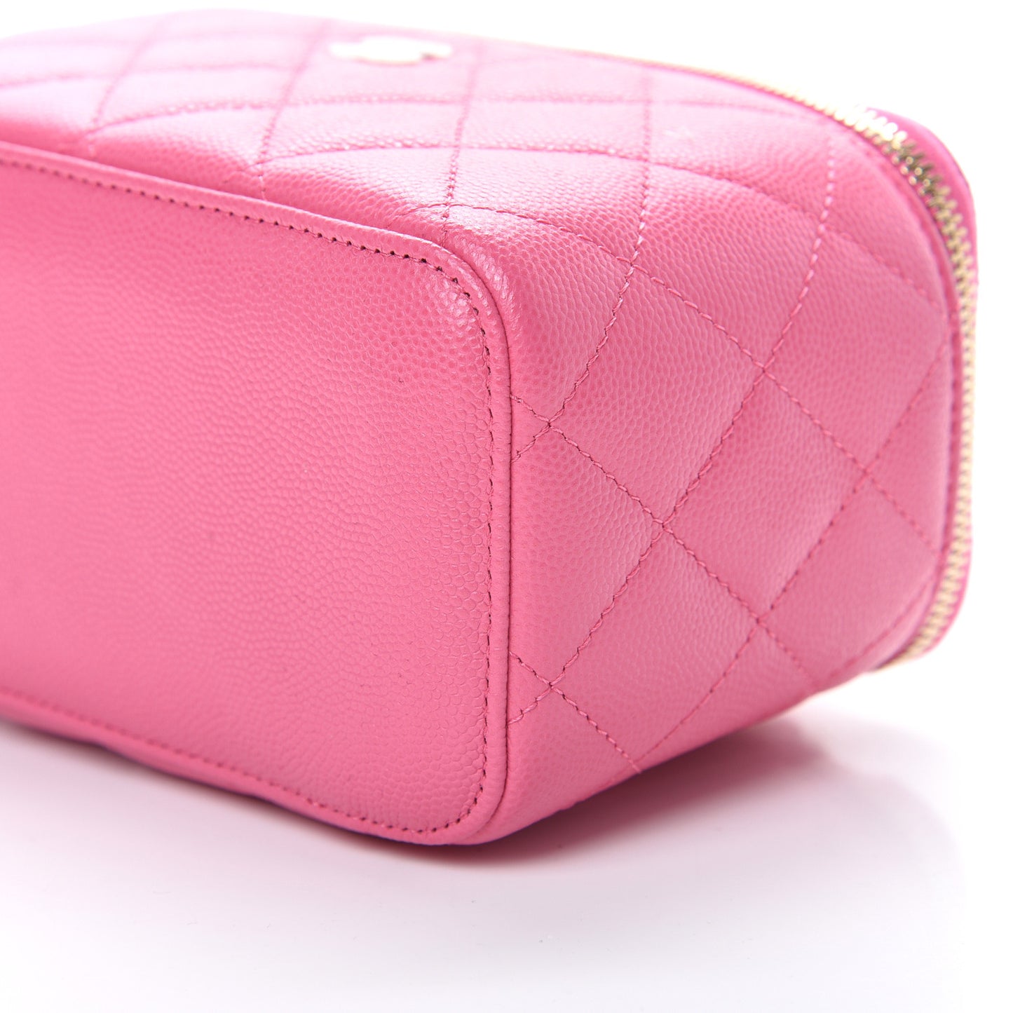 Caviar Quilted Small Vanity Case With Chain Pink