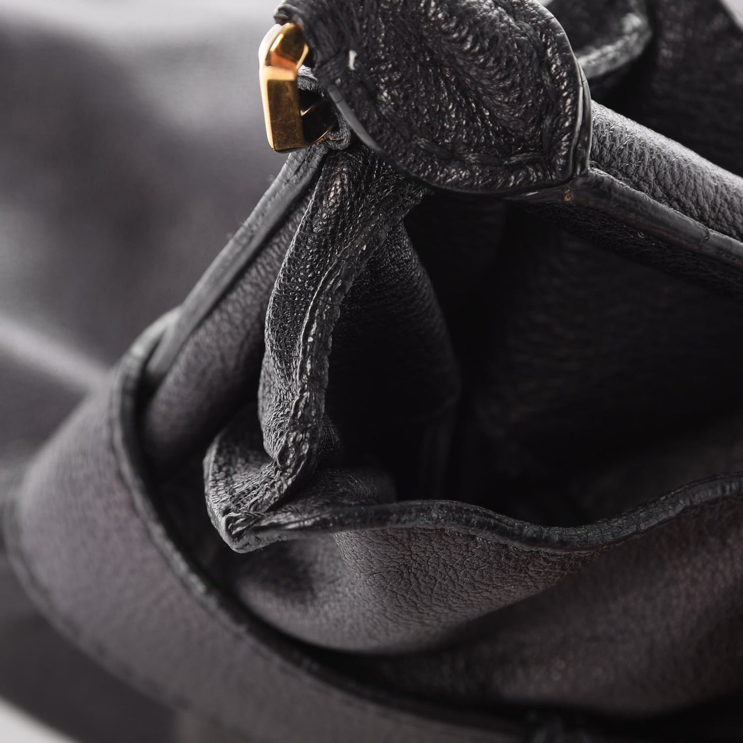 Buffalo Lambeth Hobo Black