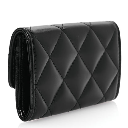 Chanel Shiny Lambskin Quilted Textured CC Card Holder Black 3 of 11