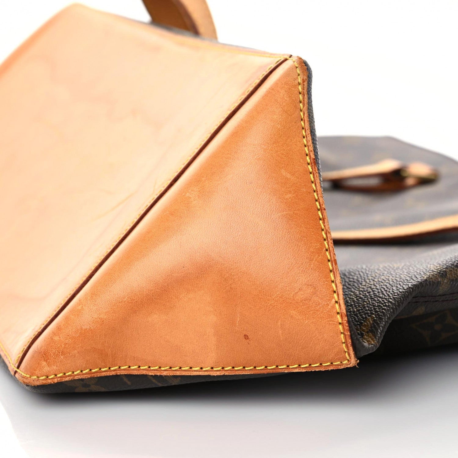 Louis Vuitton Monogram Cabas Mezzo 26 of 26