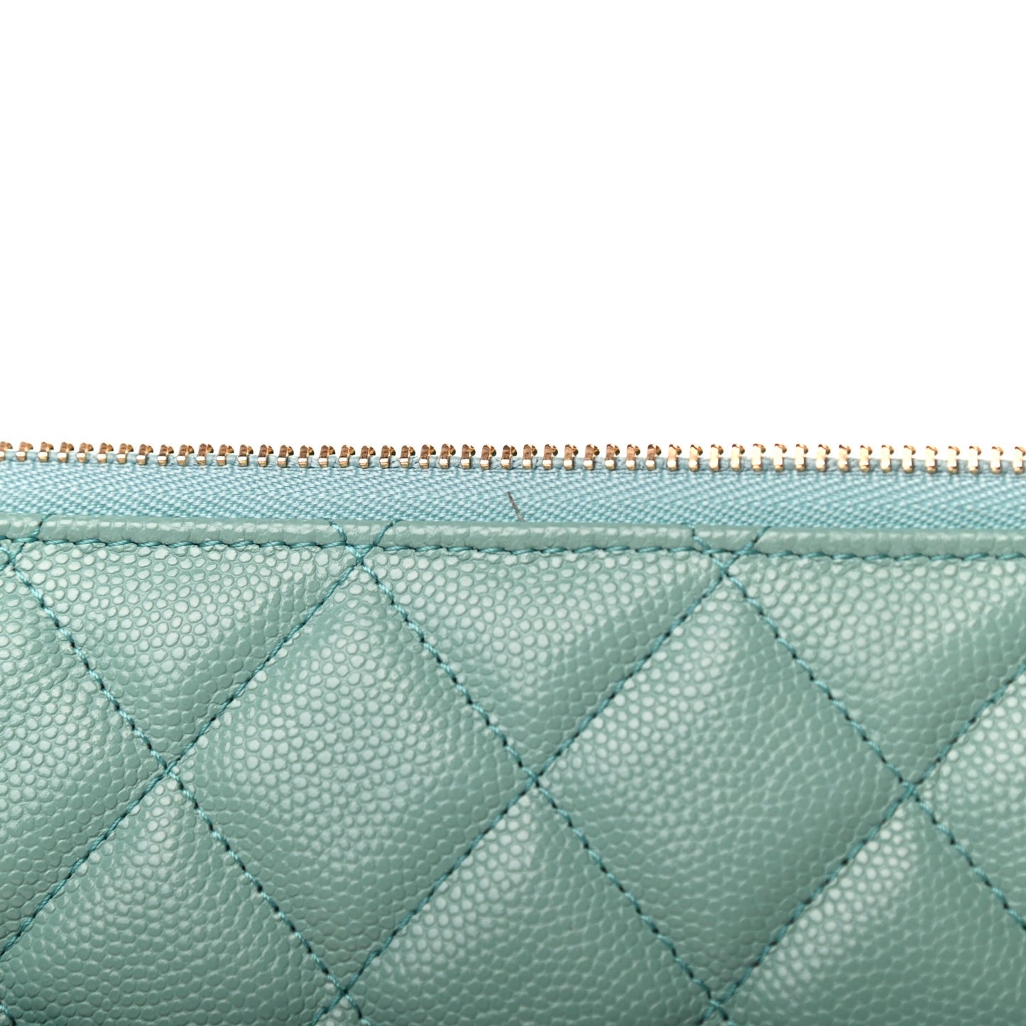 Caviar Quilted Coco Candy Medium Cosmetic Case Blue