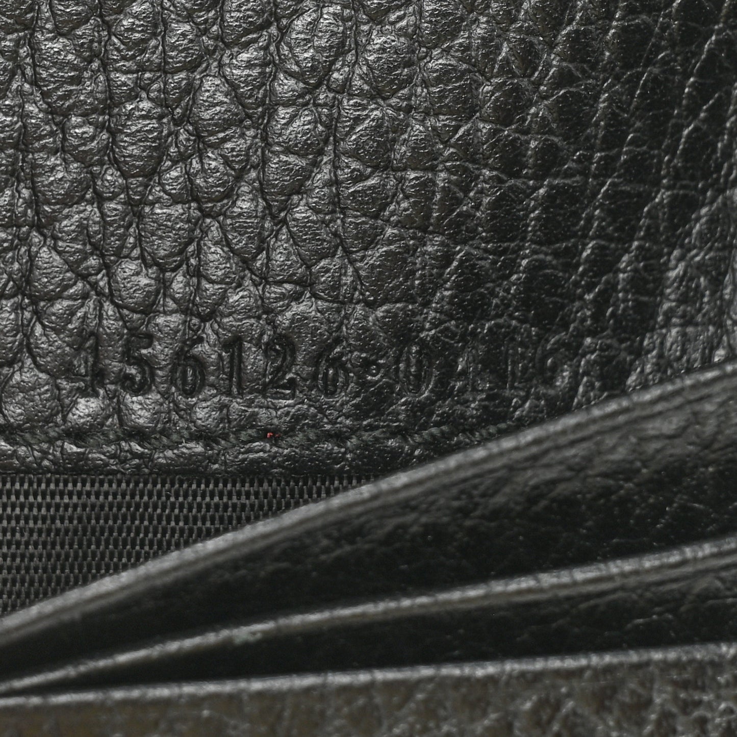 Pebbled Calfskin GG Marmont Card Case Black