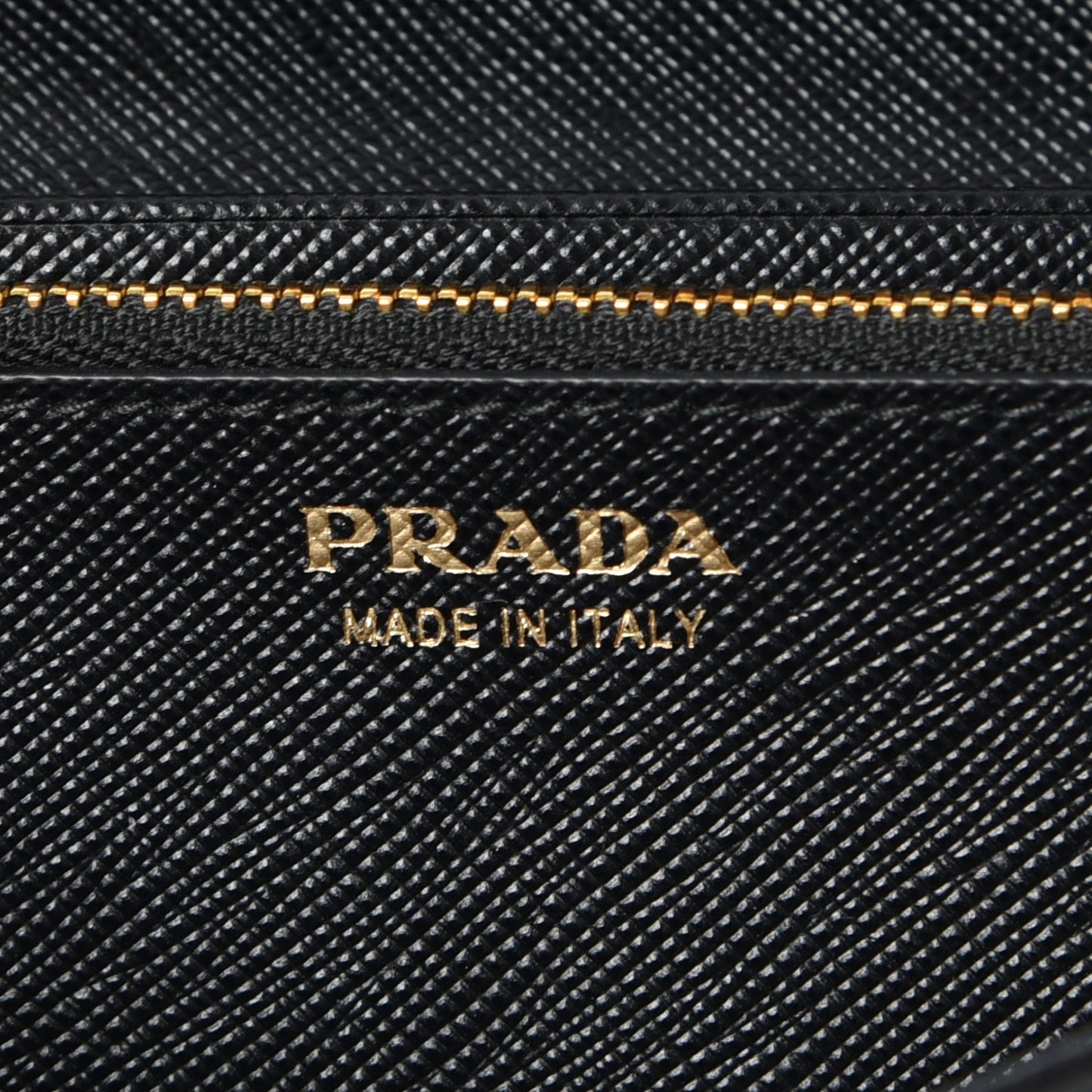 Saffiano Metal Oro Chain Wallet Nero Black