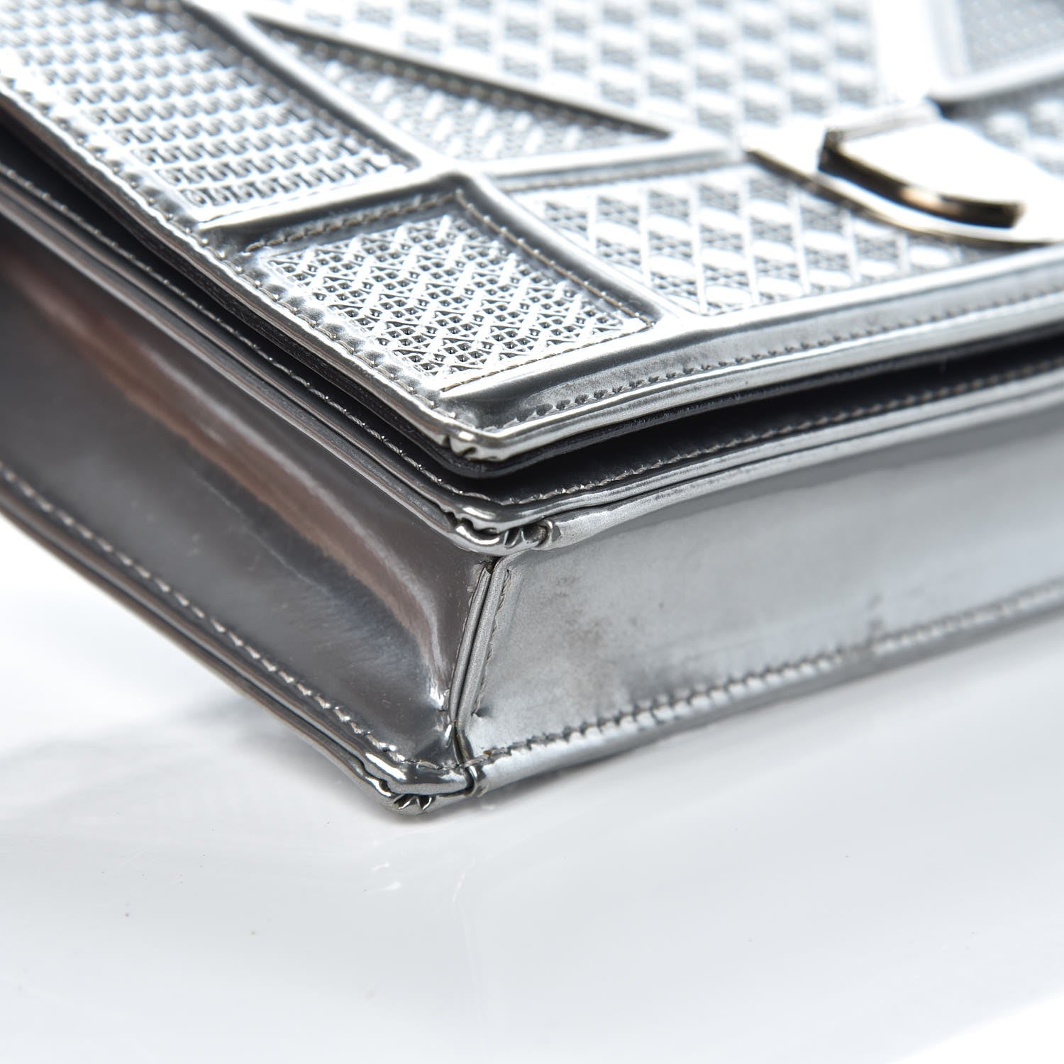 Christian Dior Metallic Patent Micro-Cannage Diorama Wallet on Chain Pouch Silver 8 of 11