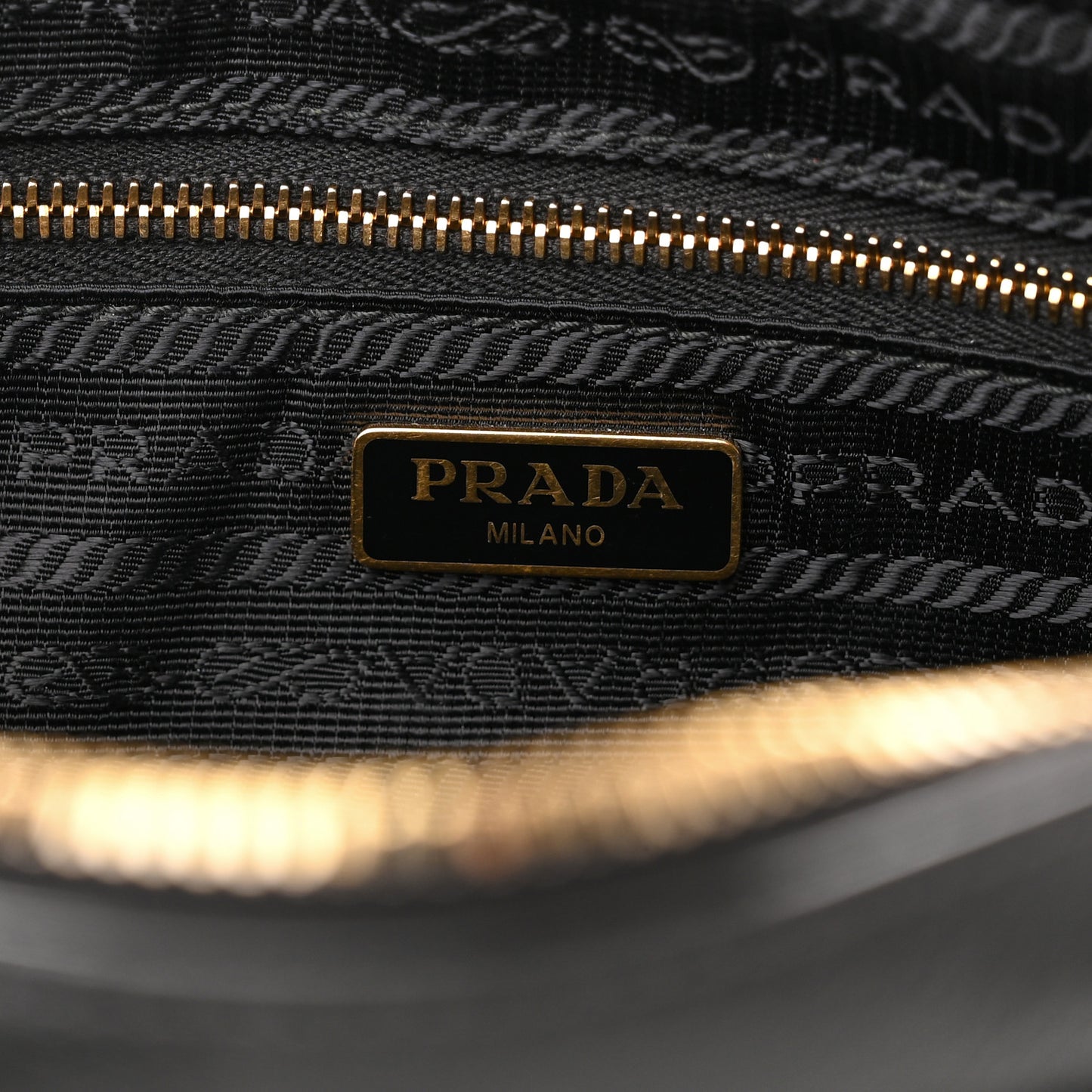 Vitello Phenix Camera Bag Black