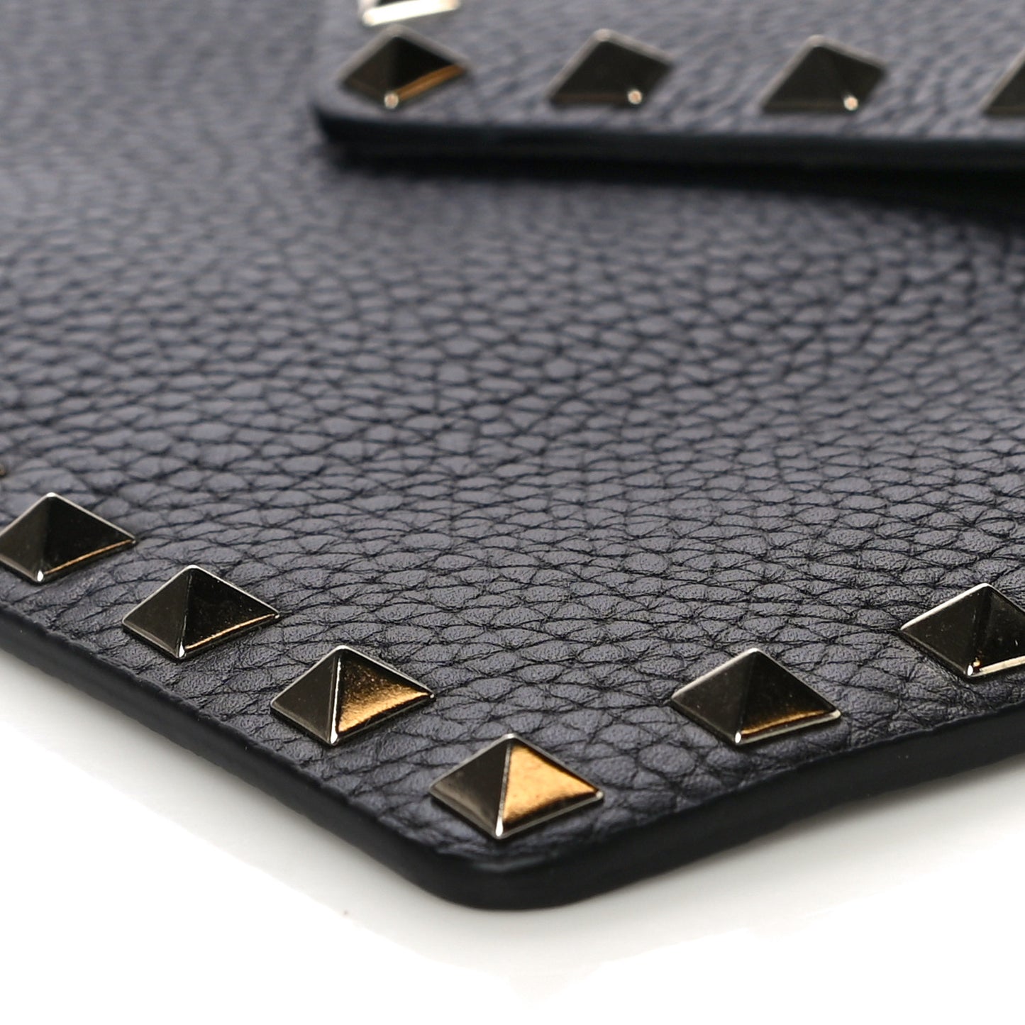 Pebbled Calfskin Medium Rockstud Envelope Flat Wristlet Pouch Black