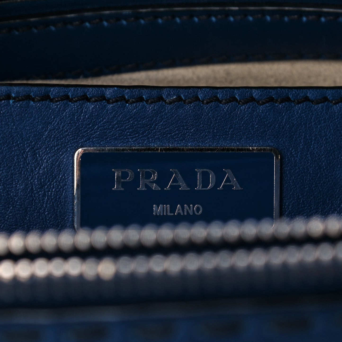 City Calf Hand Stitched Medium Galleria Double Zip Tote Bleuette