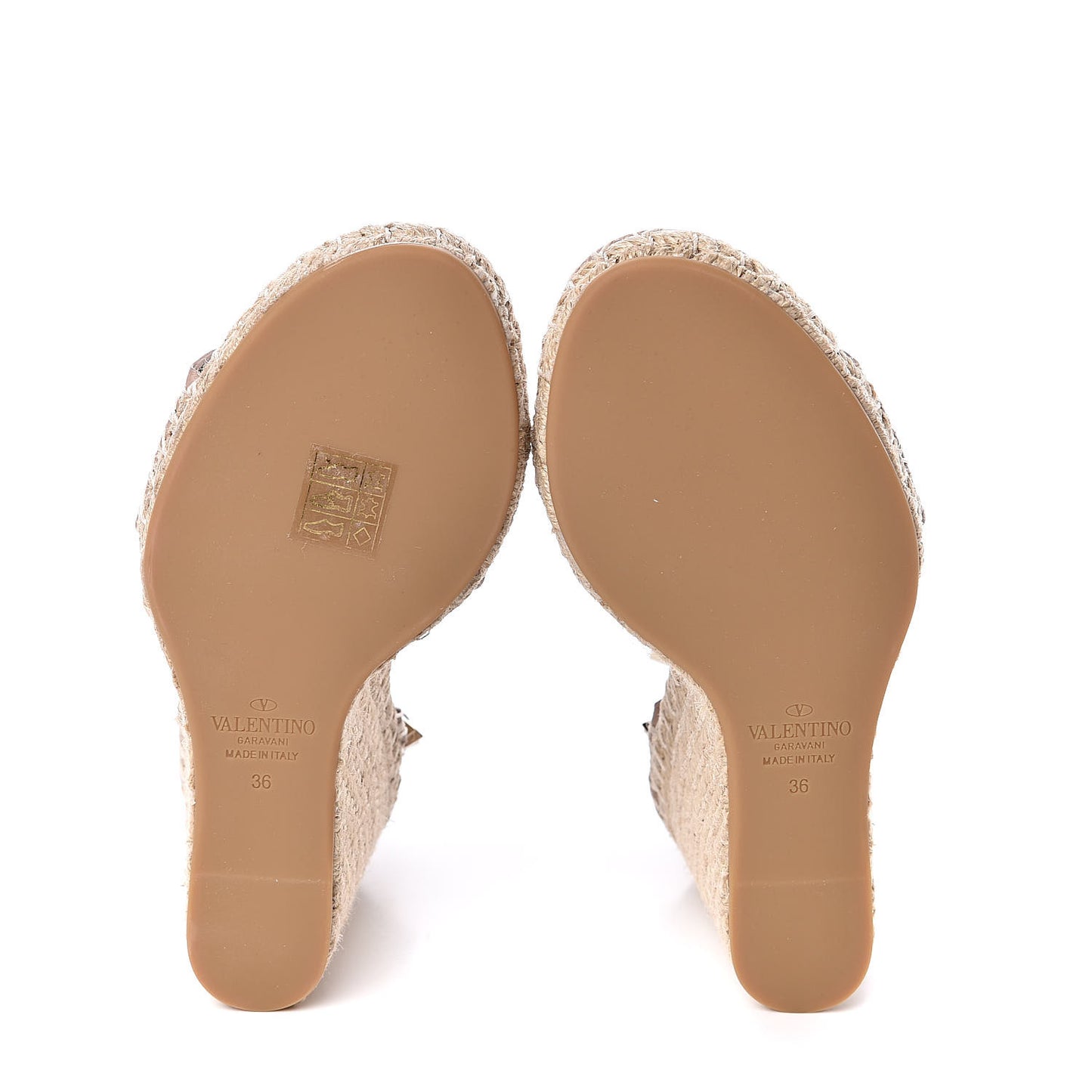 Grained Calfskin Rockstud Ankle Strap Espadrille 15/105mm Wedge Sandals 36 Poudre Natural