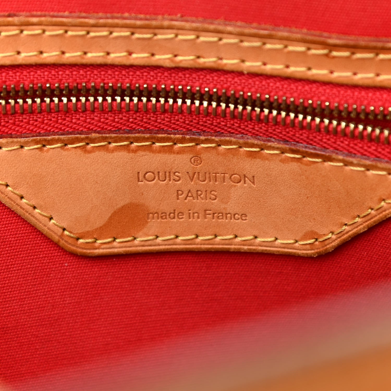 Louis Vuitton Vernis Brea MM Pomme D’Amour 8 of 26