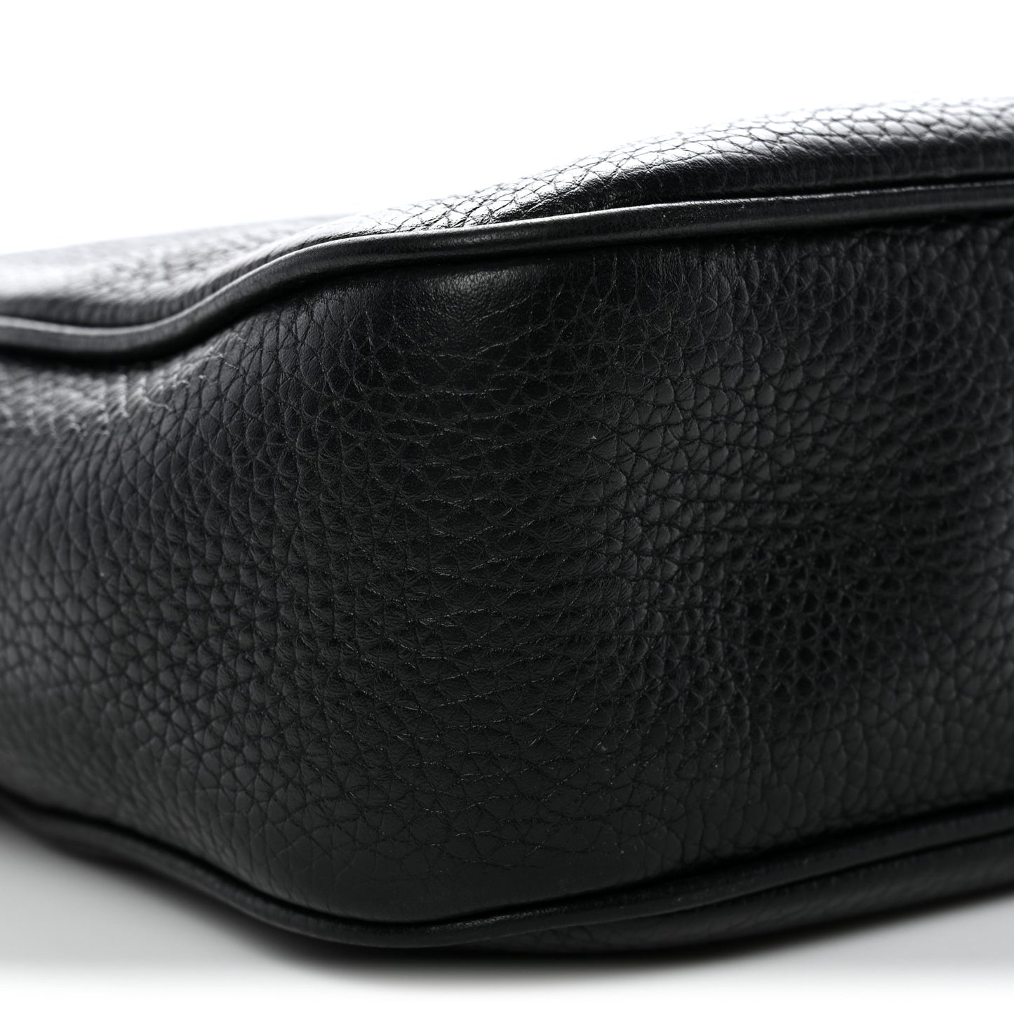 Pebbled Calfskin Small Soho Disco Bag Black