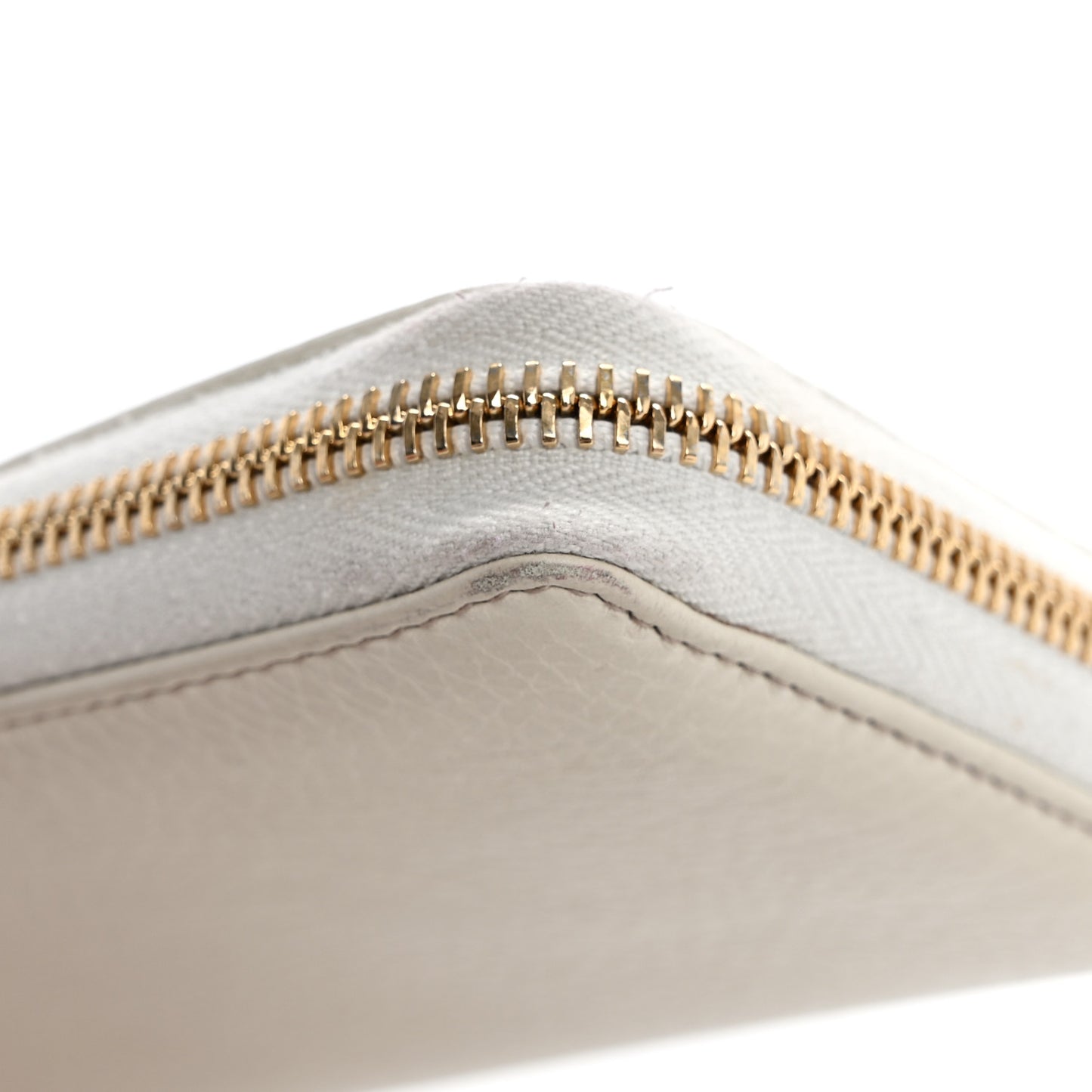 Pebbled Calfskin Soho Zip Around Wallet Off White