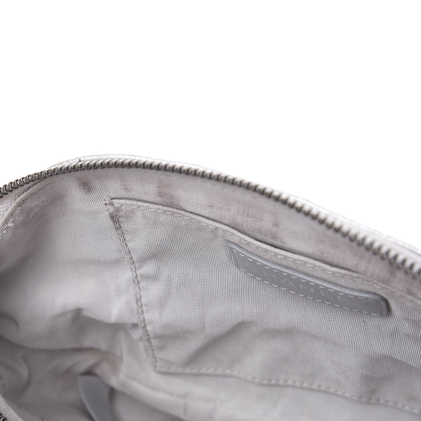 Metallic Grained Calfskin Quilted Casual Rock Waist Bag Fanny Pack Silver