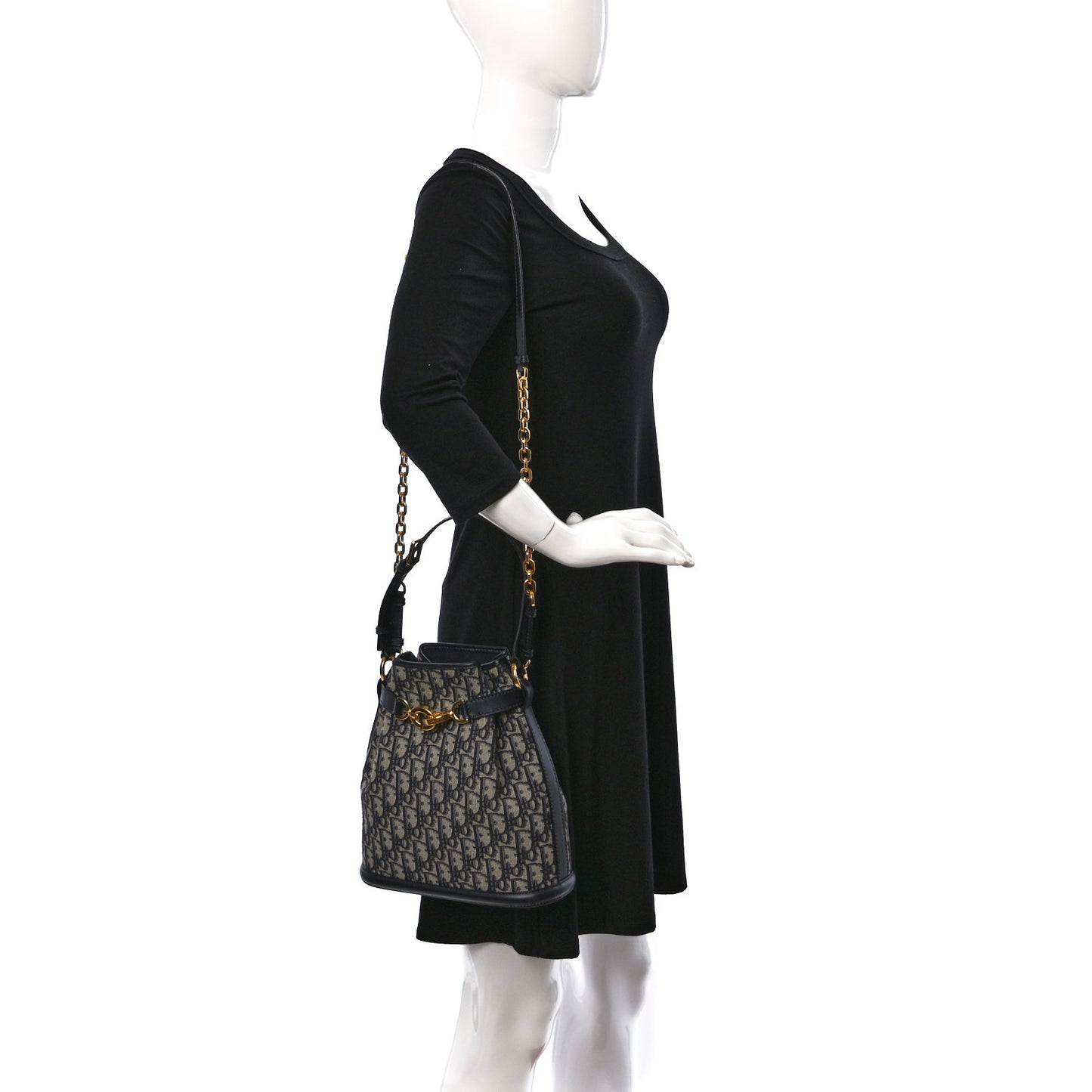Oblique Calfskin Medium C'est Dior Bucket Bag Blue