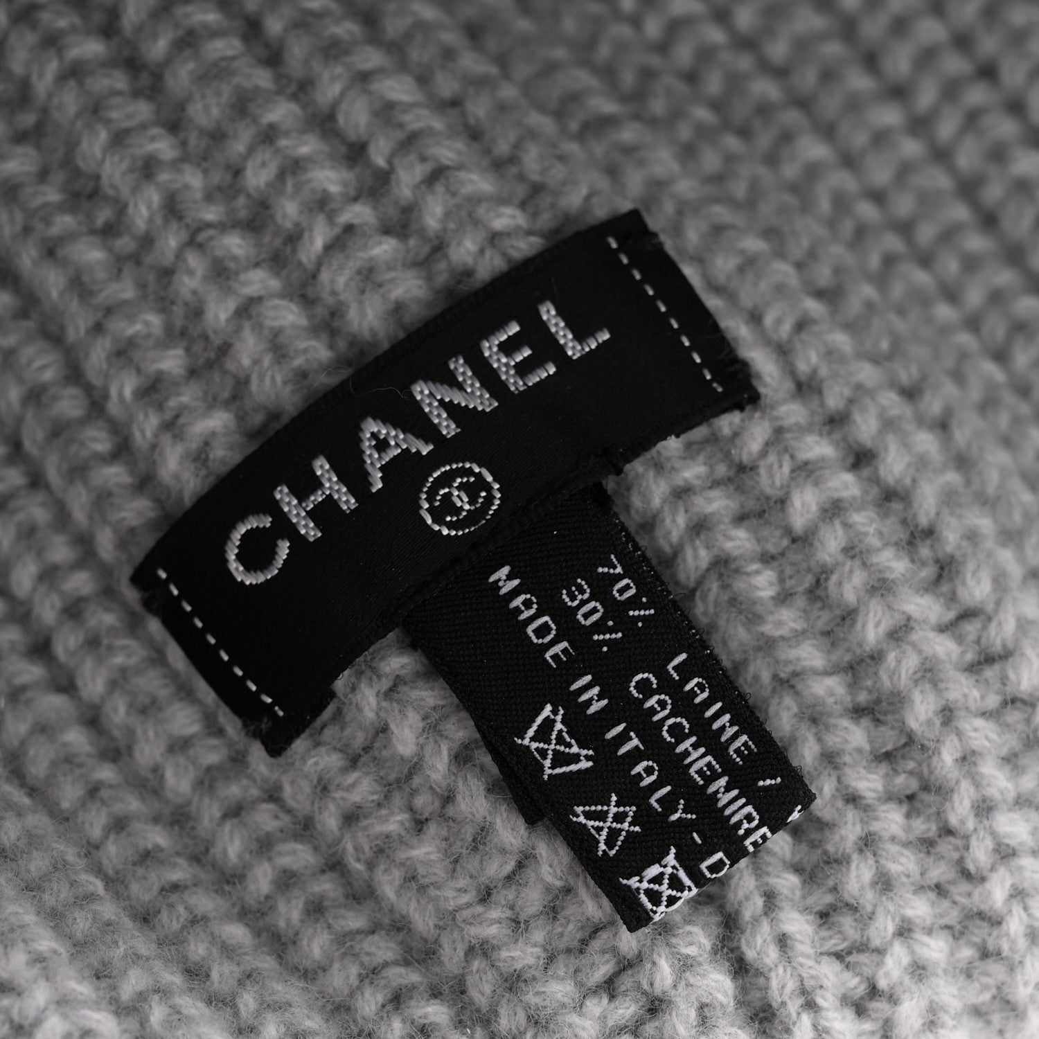 Chanel Wool Cashmere CC Beanie Hat Light Grey Fuchsia 9 of 10