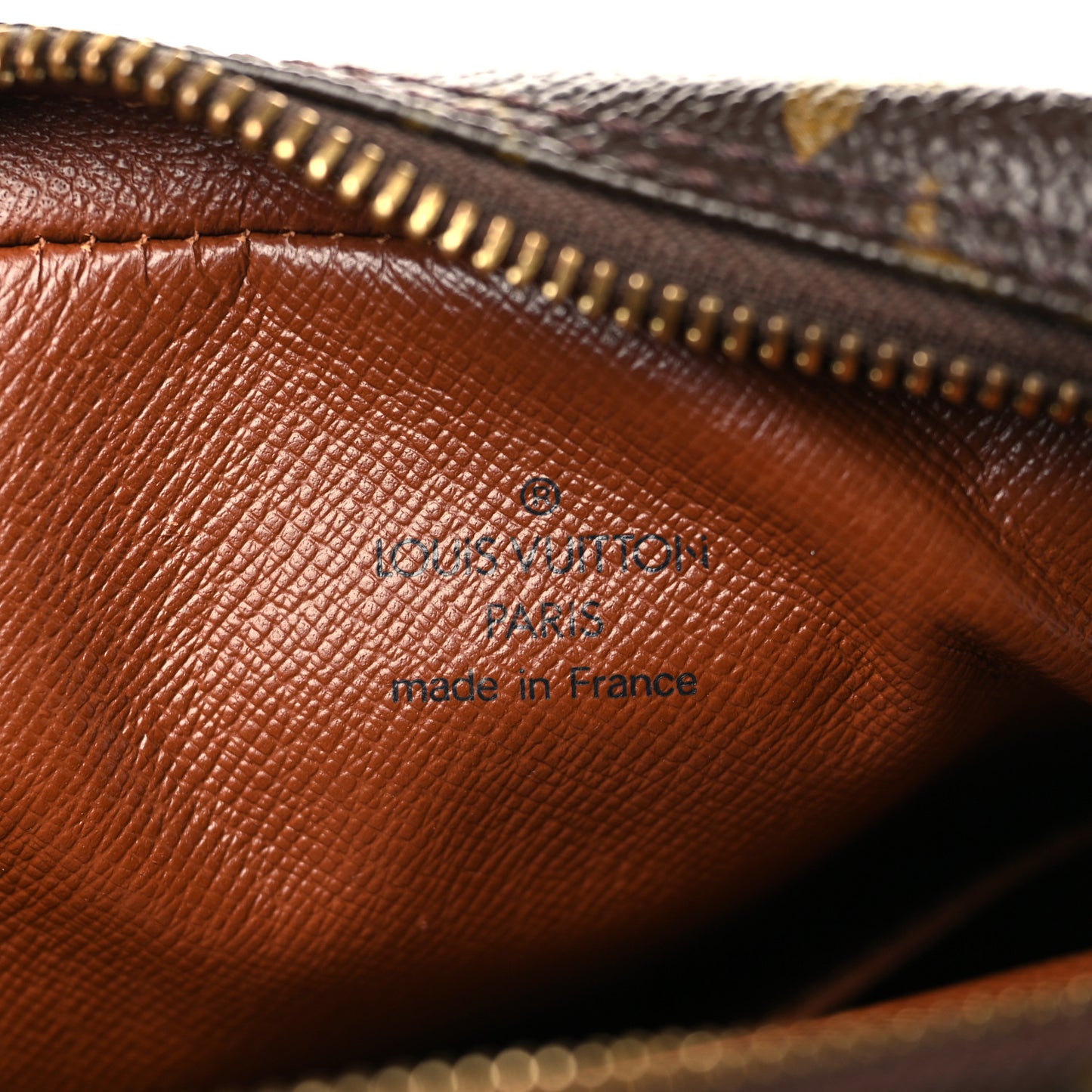 Monogram Amazone