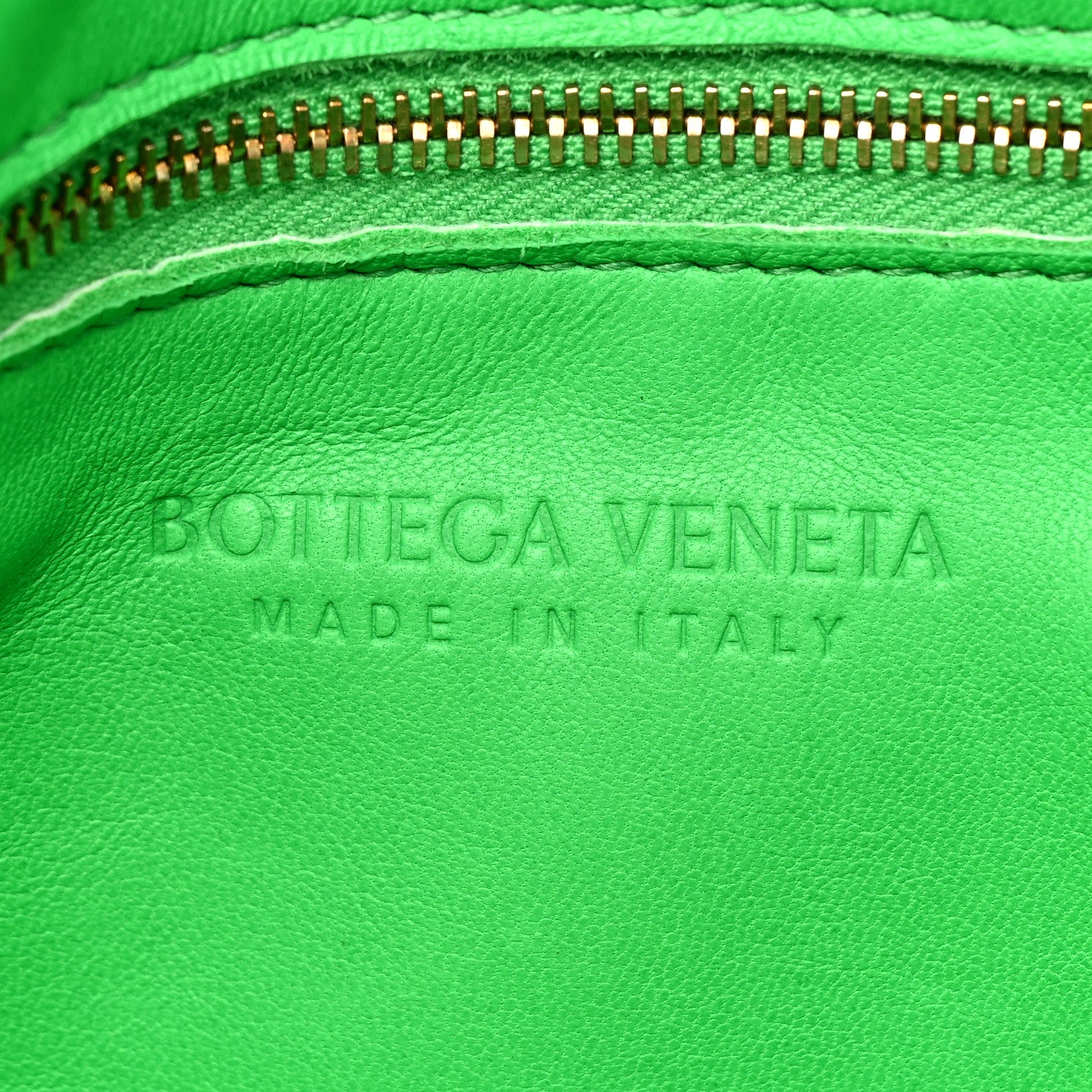 Bottega Veneta Grained Calfskin Maxi Intrecciato Cassette Crossbody Bag Parakeet 6 of 16