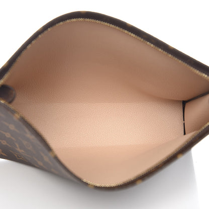 Louis Vuitton Monogram Toiletry Pouch 26 5 of 8