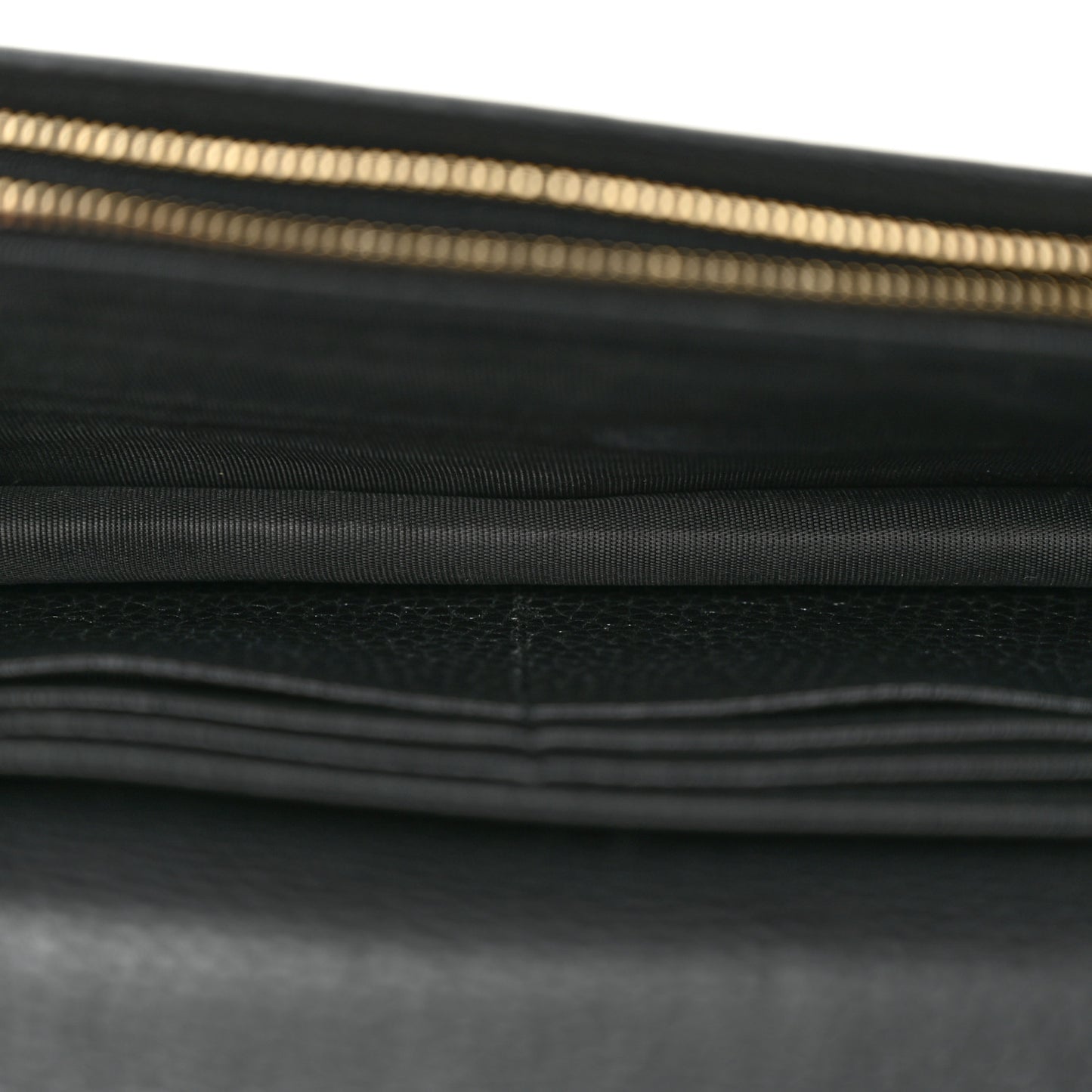 Pebbled Calfskin Soho Wallet On Chain Black
