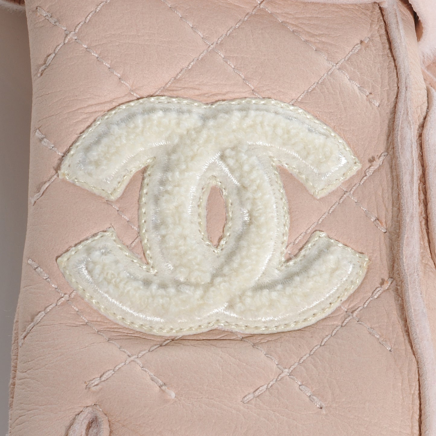 Leather Quilted CC Gloves 7.5 Light Pink